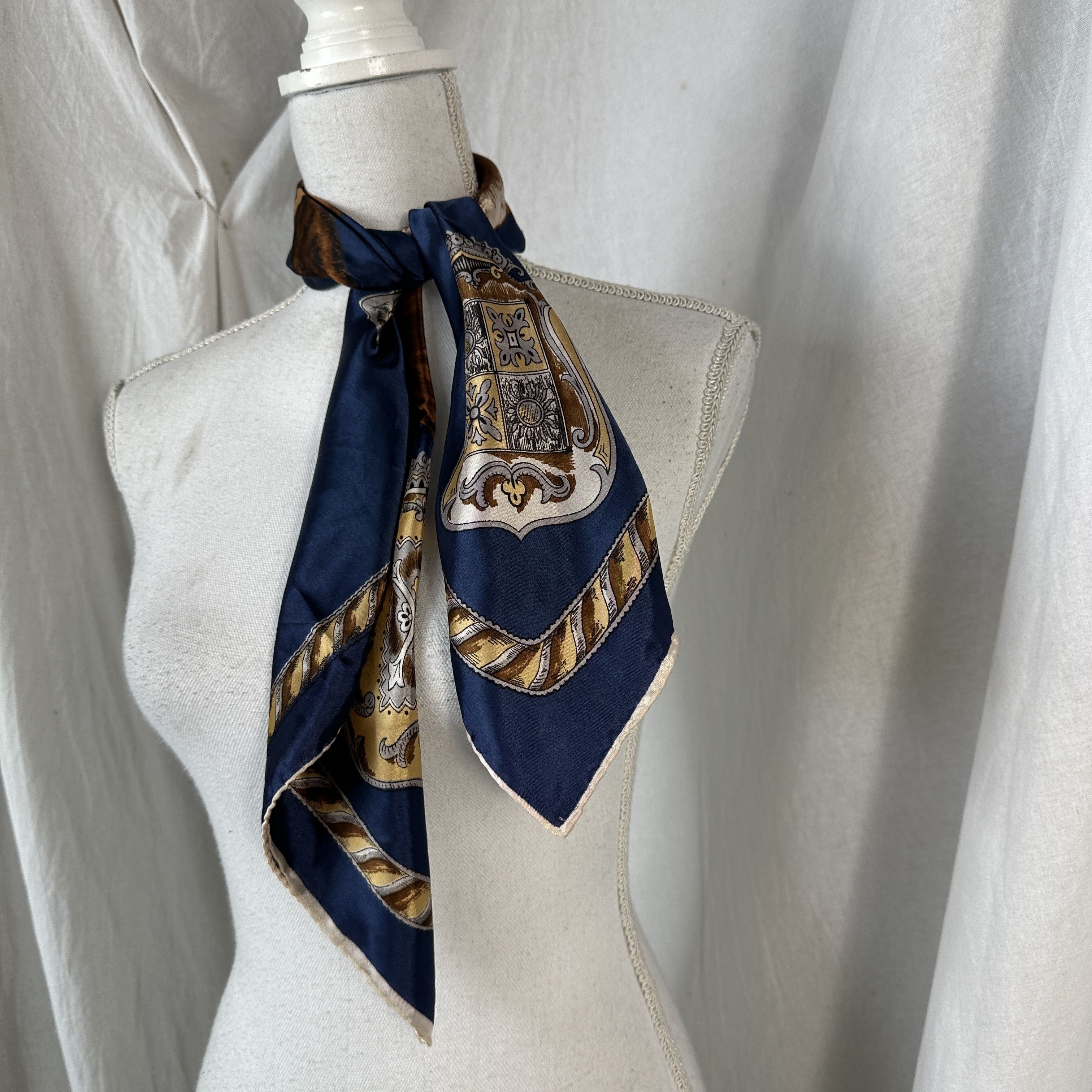 Vintage Vintage Silk Scarf Size ONE SIZE - 5 Thumbnail