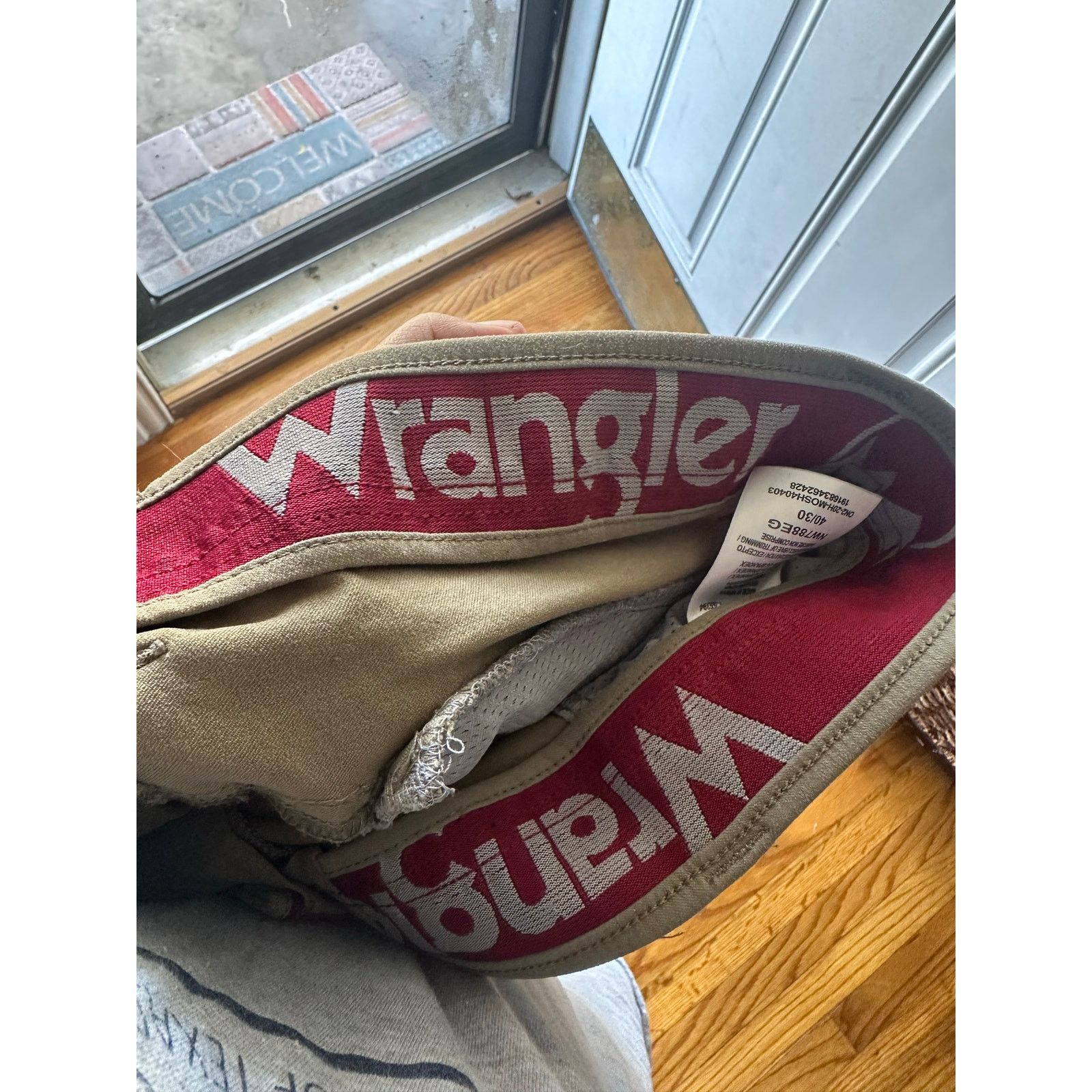 Wrangler Wrangler Khaki Cargo Pants – Size 40x30 Size US 40 / EU 56 - 8 Thumbnail