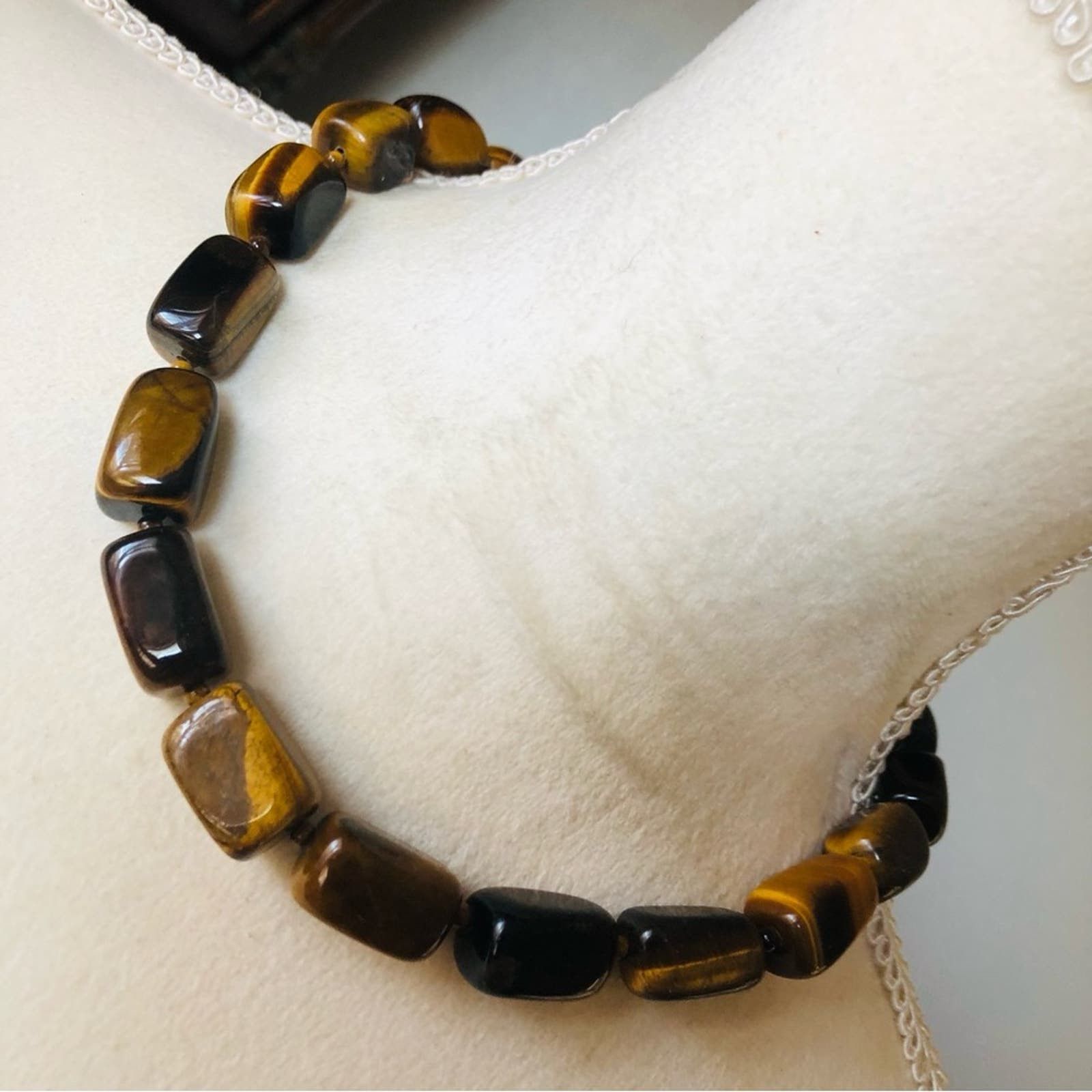 image of Vintage Chunky Polished Genuine Tiger Eye Stone 925 Necklace in Brown, Women's