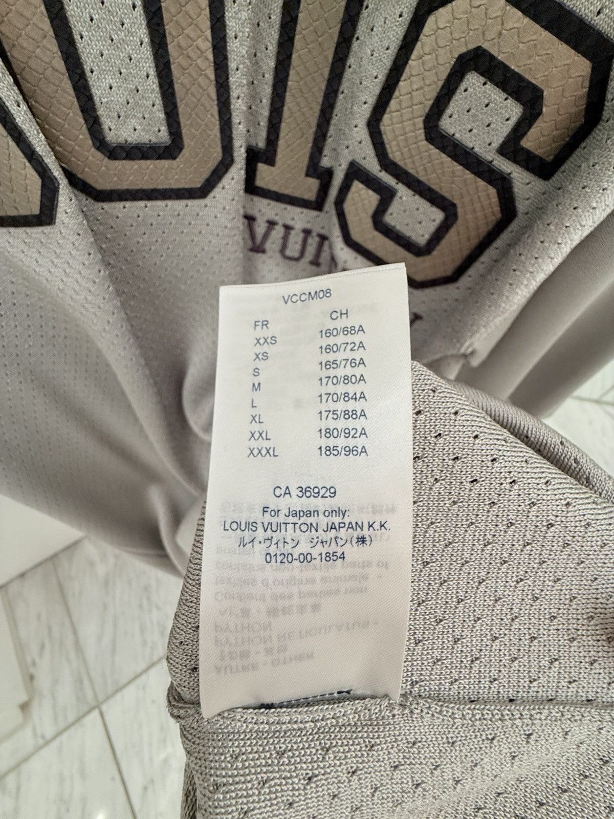 Kim Jones × Louis Vuitton Louis Vuitton Logo Basketball Jersey Shirt Gray M Python Size US M / EU 48-50 / 2 - 7 Thumbnail