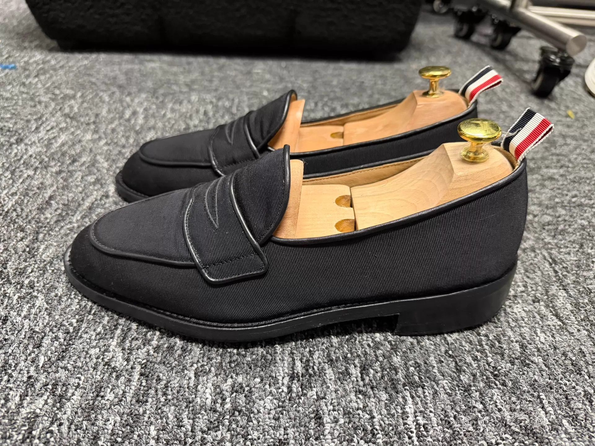 Thom Browne Thom Browne Men's Black Leather Loafer Slip-On US8 Size US 8 / EU 41 - 2 Thumbnail