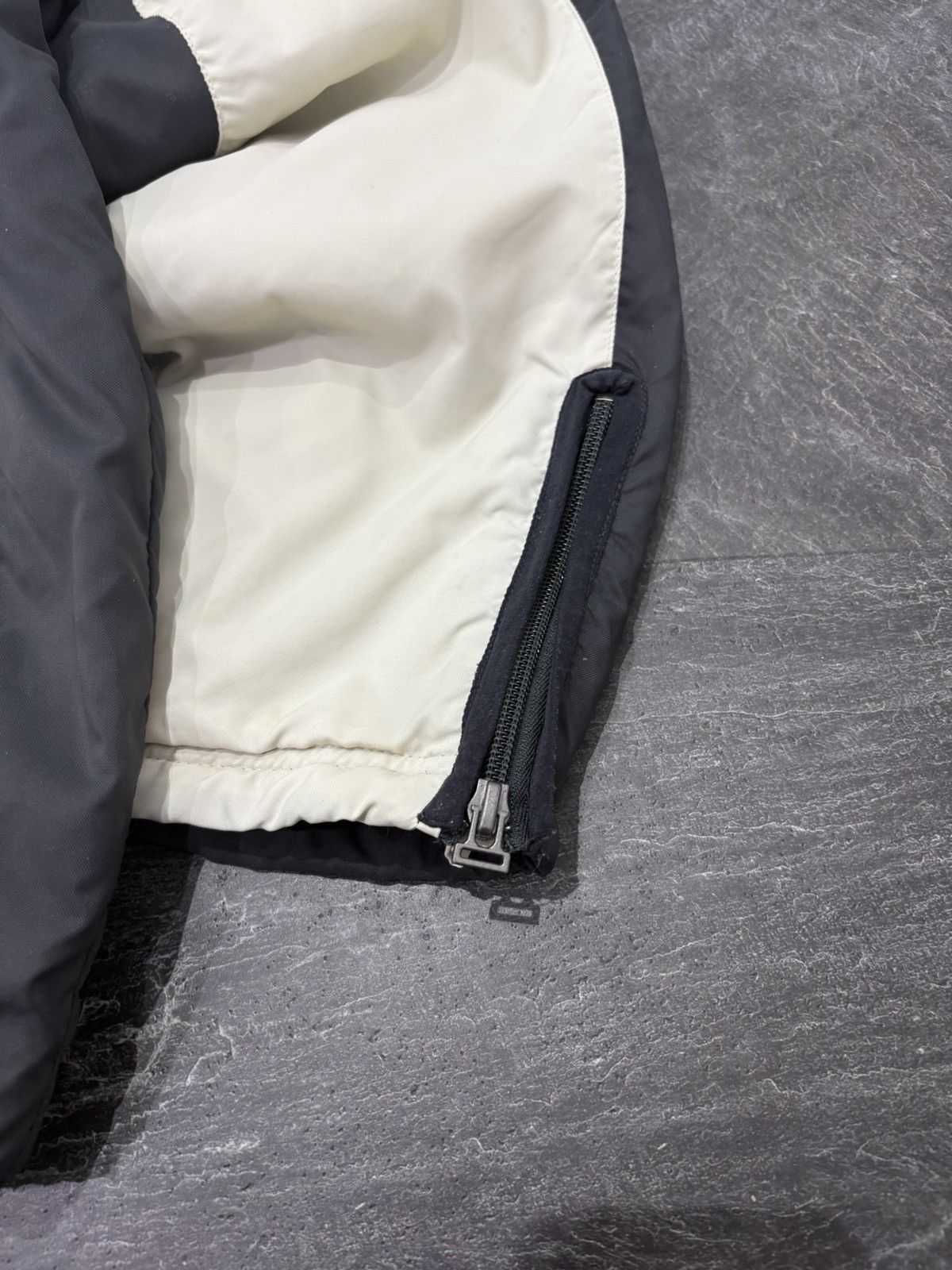 Nike 90s Nike Vintage Oversized Retro Down Jacket Swoosh Logo Size US M / EU 48-50 / 2 - 6 Thumbnail