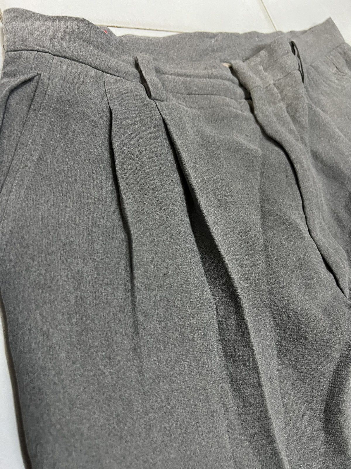 Prada Prada vintage grey pleated trousers pants Size US 36 / EU 52 - 2 Thumbnail