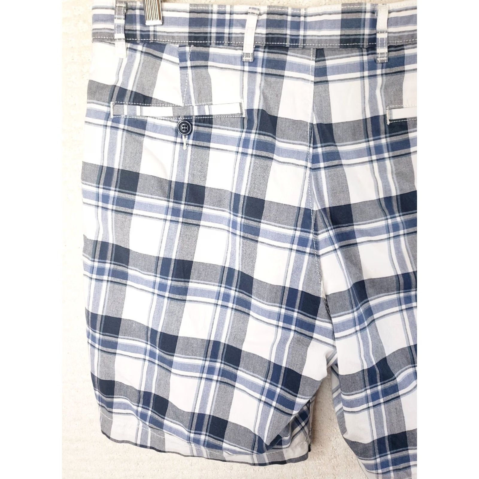 Dockers Dockers Shorts Men's 34x8 Plaid 100% Cotton Flat Front Casual Active Multicolor Logo Embroidered Relaxed Regular Inseam 8 in Cargo Pocket Beige? Size US 34 / EU 50 - 5 Thumbnail