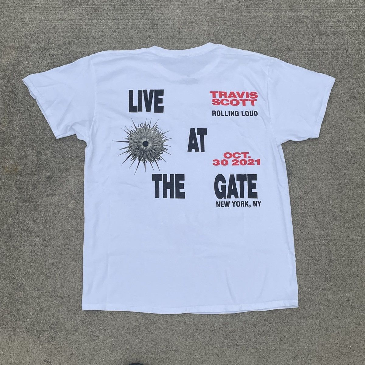 Travis Scott Travis Scott Rolling Loud NYC 2021 Tshirt Rare size Medium Size US M / EU 48-50 / 2 - 5 Thumbnail