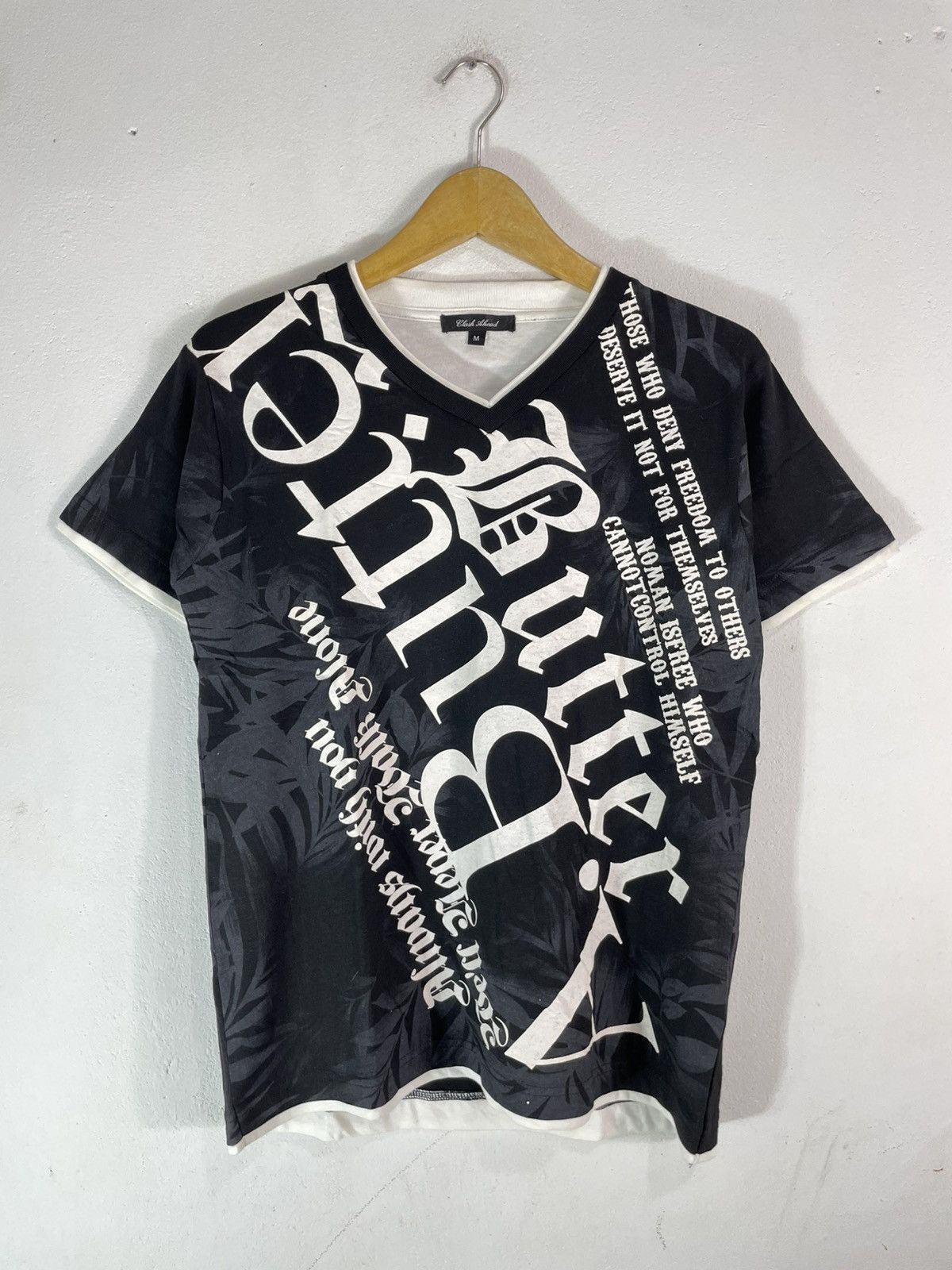 If Six Was Nine 2000s Japanese archive Vkei Floral Graphic V-Neck