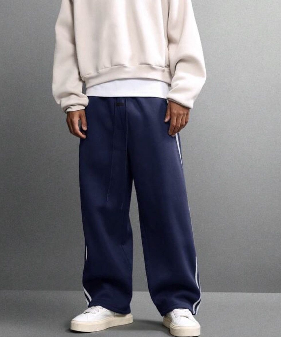 Japanese Brand Wide-Leg Stripe Sweatpants - Heavy Fleece Size US 31 - 3 Thumbnail
