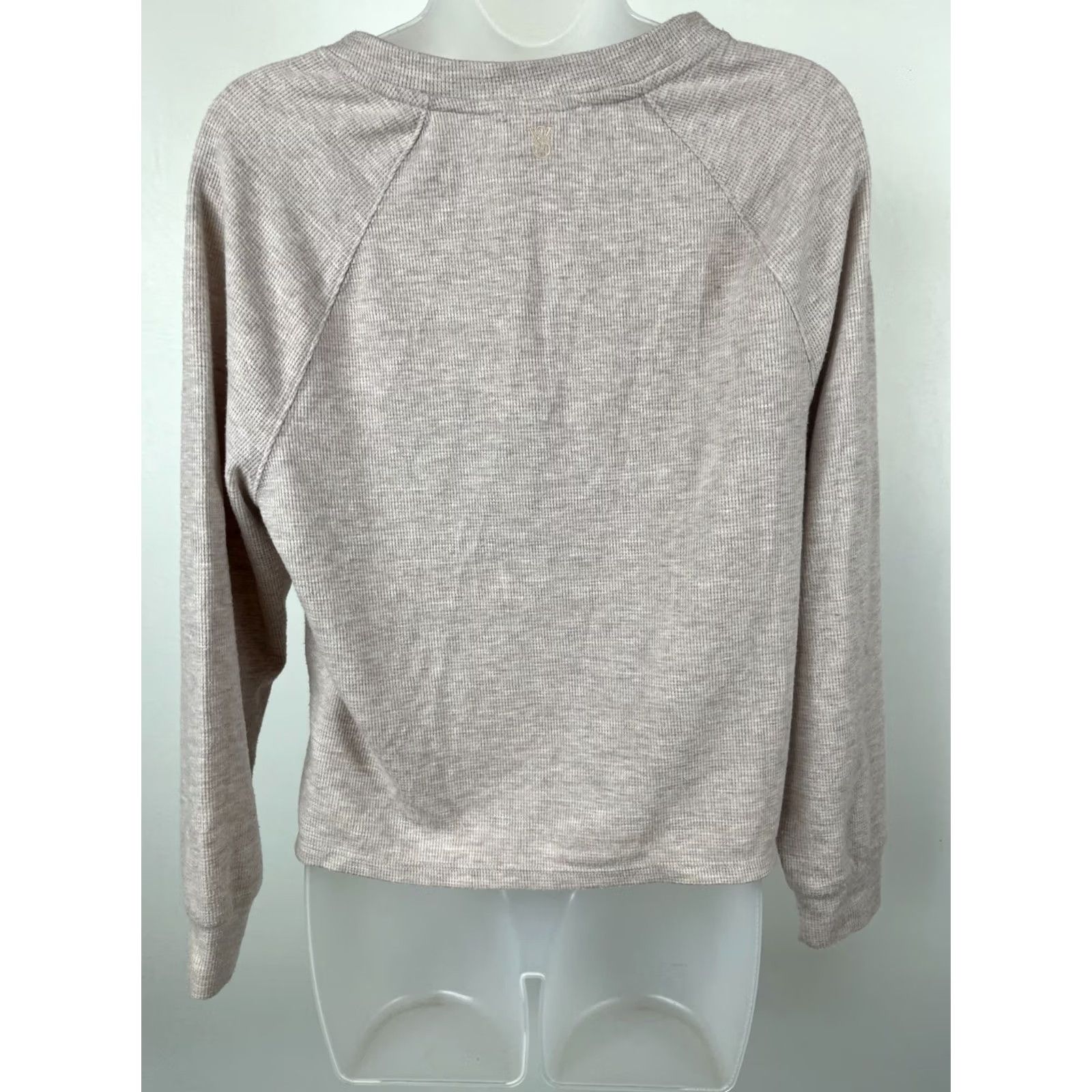 Victoria's Secret Victoria's Secret Top Womens XS Henley Long Sleeve Beige Waffle Knit Pullover Shirt Size XS / US 0-2 / IT 36-38 - 6 Thumbnail