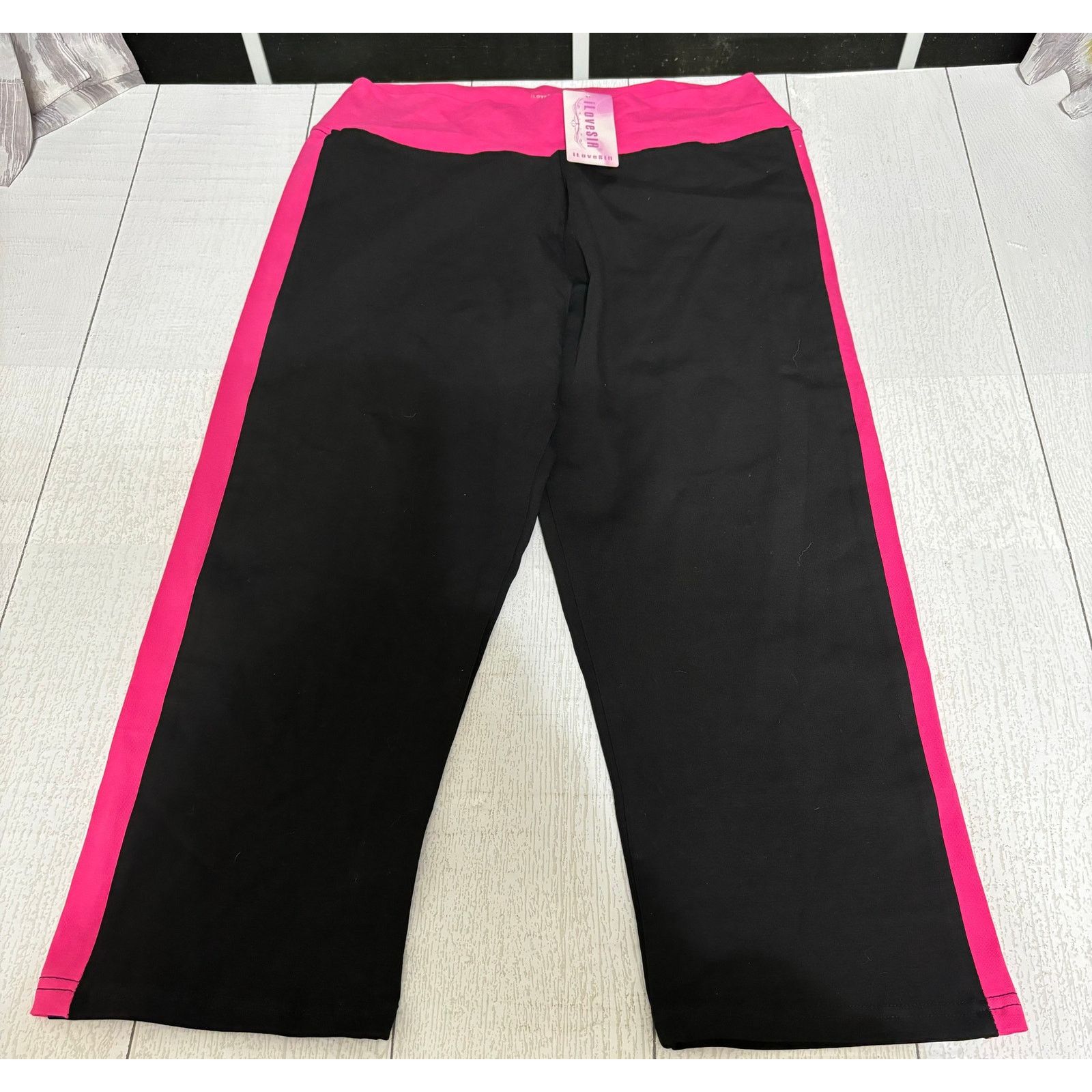 Other iLoveSia Black Capri Leggings XL NWT Size 26" / US 2 / IT 38 - 2 Thumbnail