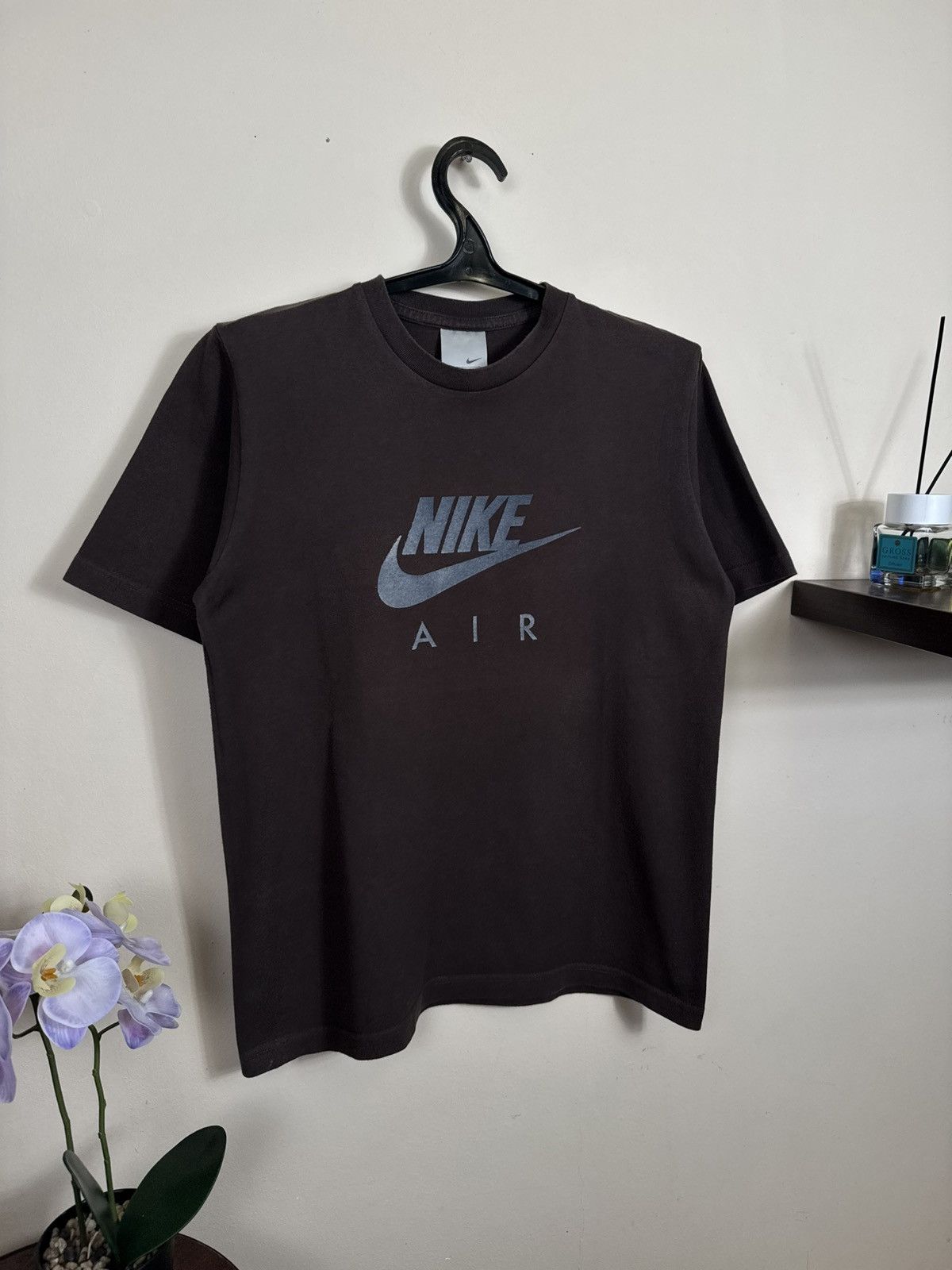 Nike Vintage Nike Air T shirt Brown Travis Scott Sz M Streetwear Size US M / EU 48-50 / 2 - 7 Thumbnail