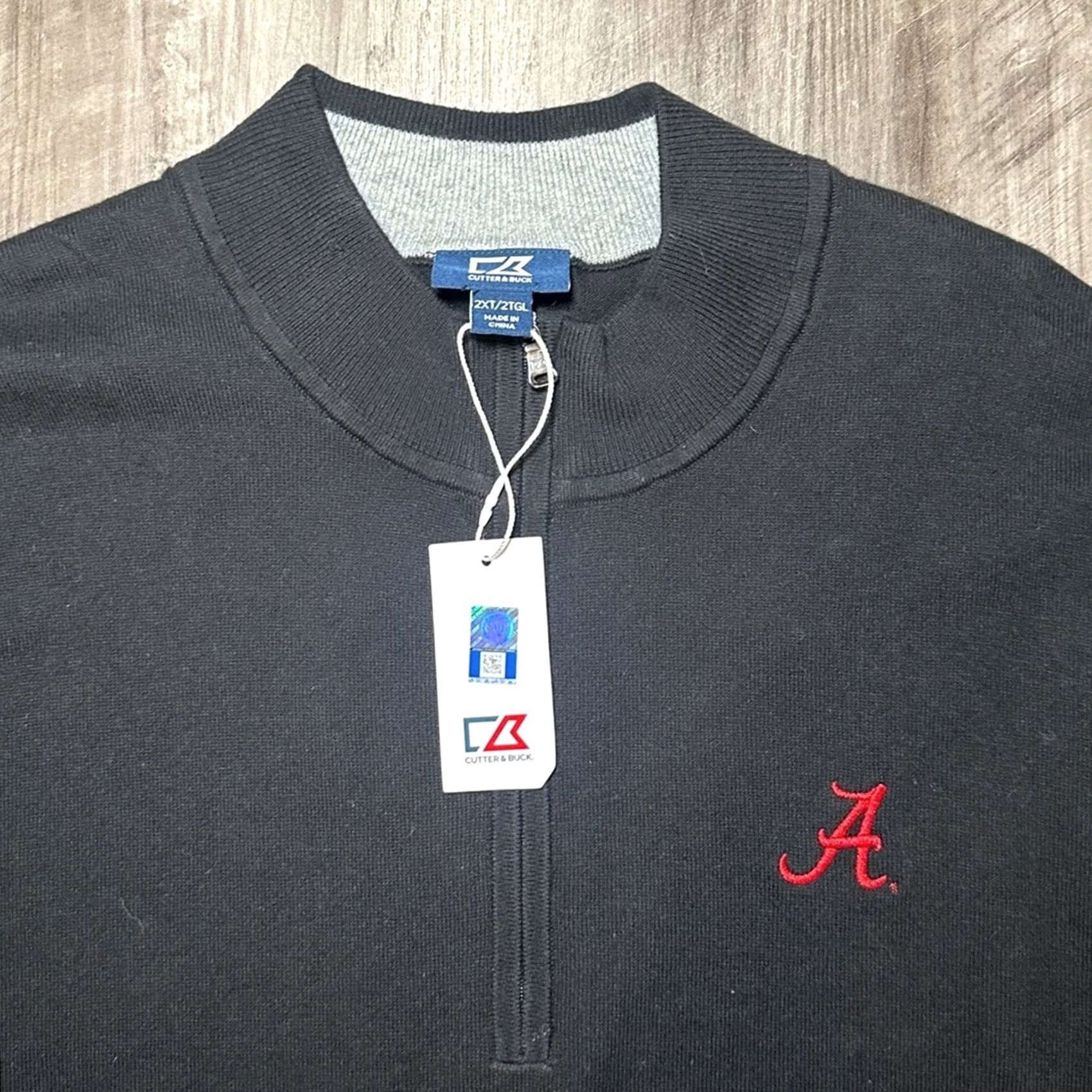 Cutter & Buck VINTAGE Alabama Crimson Tide Cutter & Buck Black Quarter Zip Pullover 2XLT Mens Pullover, Black, 2XLT Size US XXL / EU 58 / 5 - 5 Thumbnail