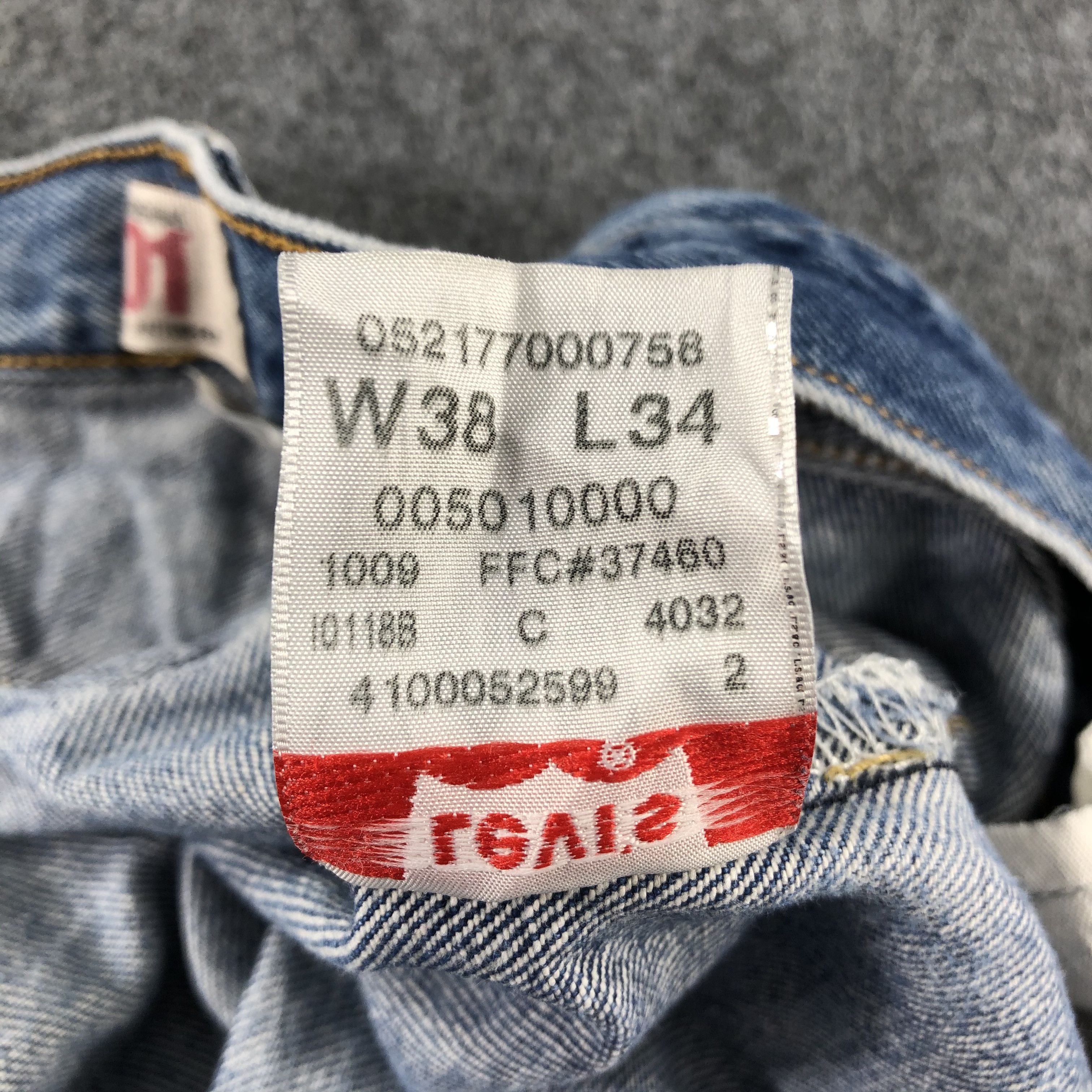 Levi's Vintage Blue Wash Levis 501 Jeans-J2508 Size US 36 / EU 52 - 16 Thumbnail