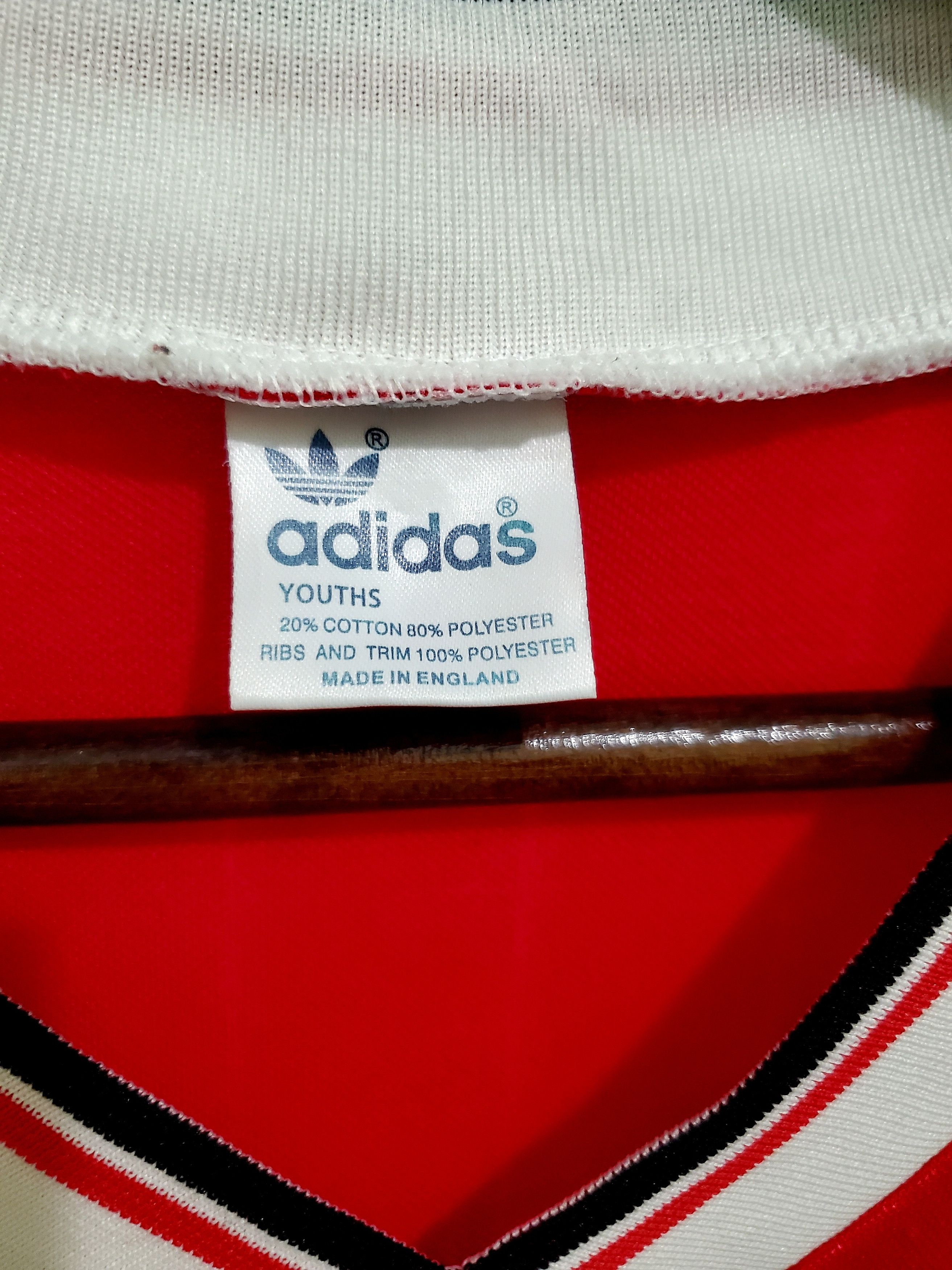 Adidas Vintage MANCHESTER UNITED 1983 HOME sharp jersey reprint L Size US L / EU 52-54 / 3 - 4 Thumbnail