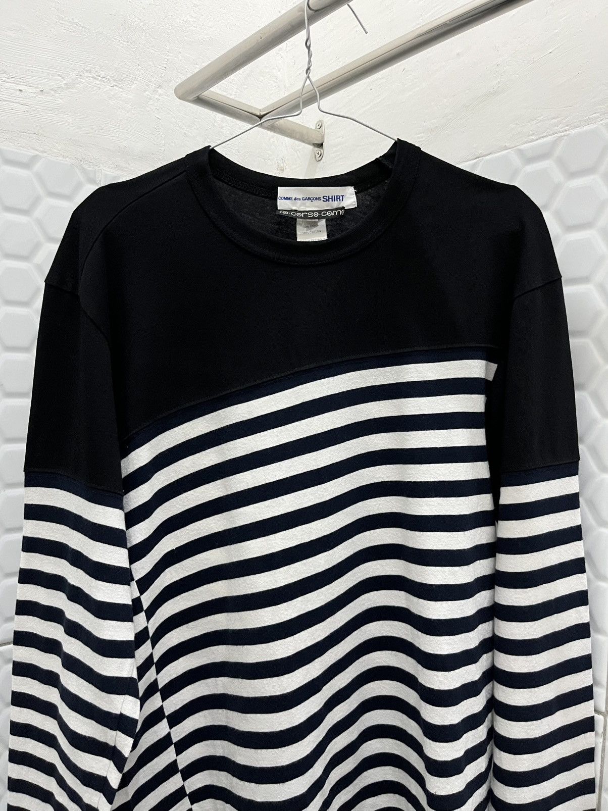 10 Corso Como × Comme des Garcons Comme Des Garcons Asymmetrical Striped Longsleeve Size US S / EU 44-46 / 1 - 5 Thumbnail