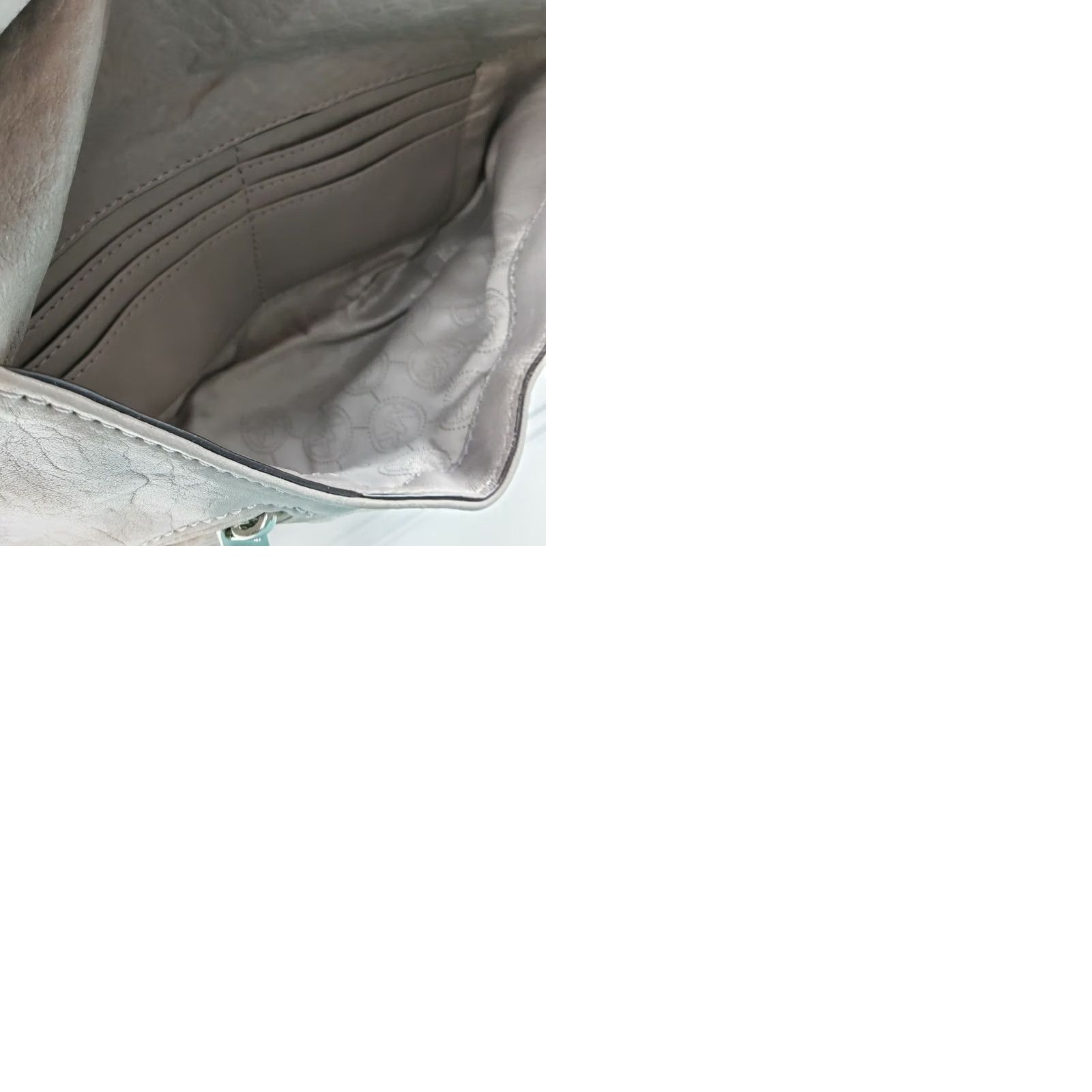 Michael Kors Michael Kors Zippers Flap Convertible Leather Shoulder Handbag Purse Taupe Size ONE SIZE - 9 Thumbnail
