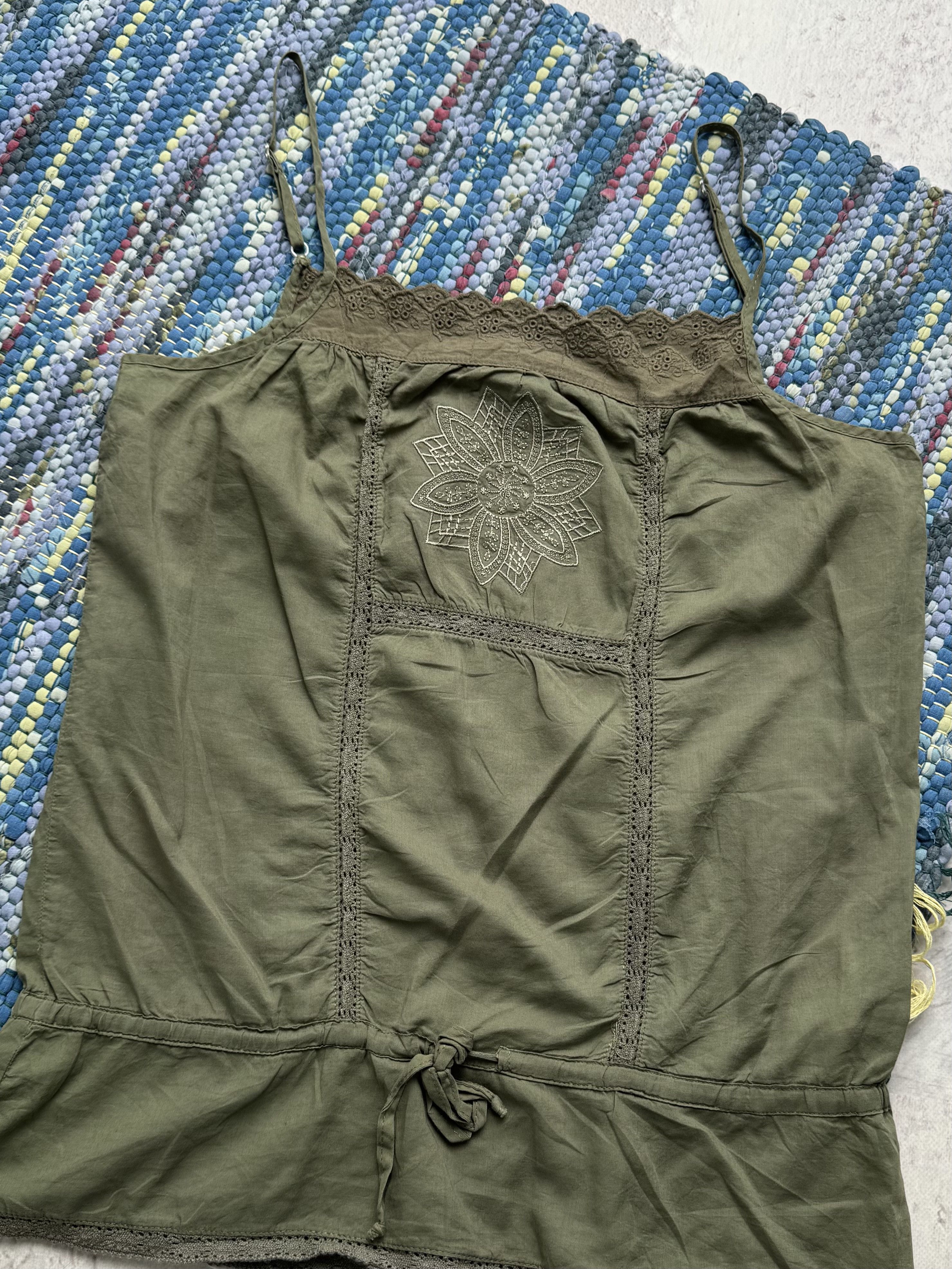 Vintage Vintage Khaki Cami Top Boho Embroidered Lace Trim Size M / US 6-8 / IT 42-44 - 2 Thumbnail