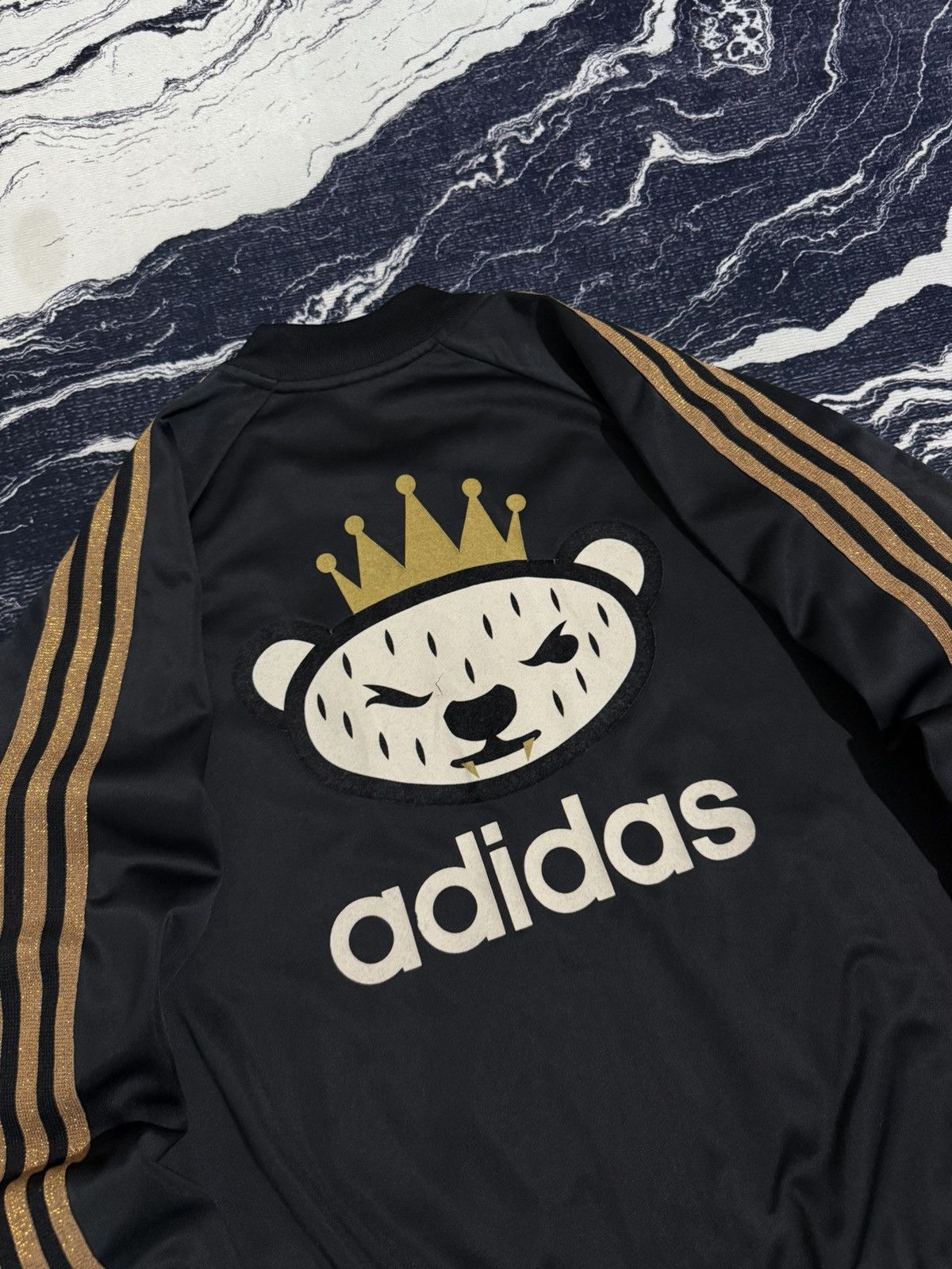 Adidas × Nigo Rare adidas x nigo bear tracktop Size US S / EU 44-46 / 1 - 2 Thumbnail