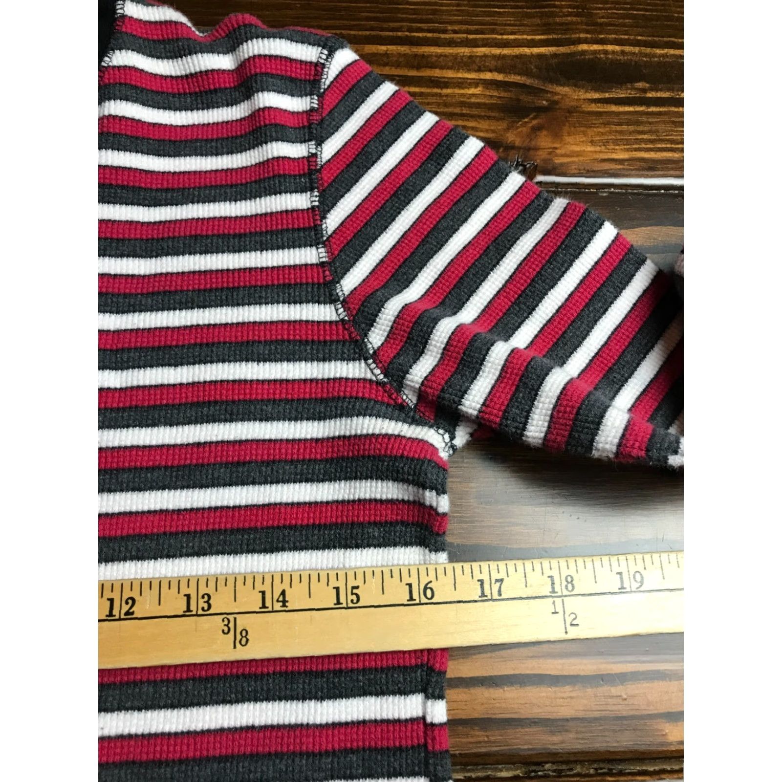 Vintage **Women's Size XL Maurices Red Gray White Striped T-Shirt** User: **Vintage Women's Size XL Maurices Red Gray White Striped T-Shirt** Size XL / US 12-14 / IT 48-50 - 3 Thumbnail
