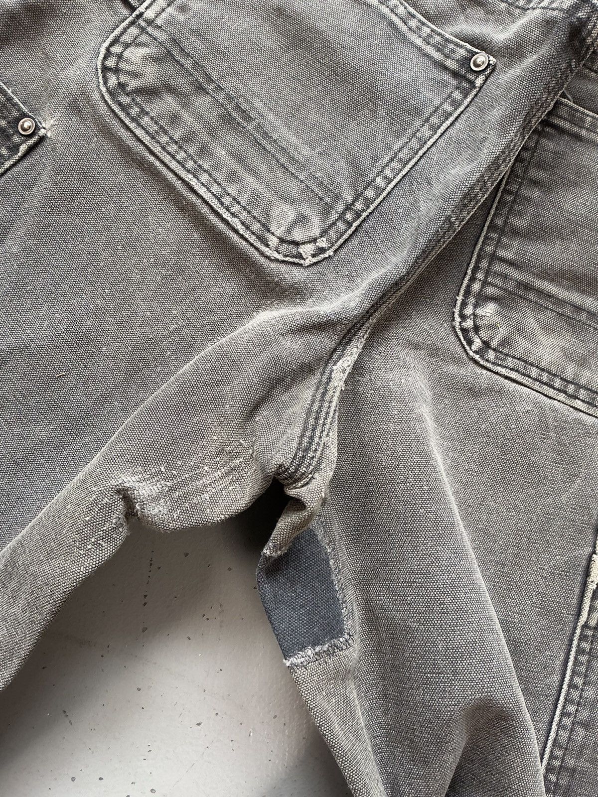 Carhartt × Vintage Vintage sunfade Carhartt B01 BLK painted double knee denim Size US 29 - 12 Thumbnail
