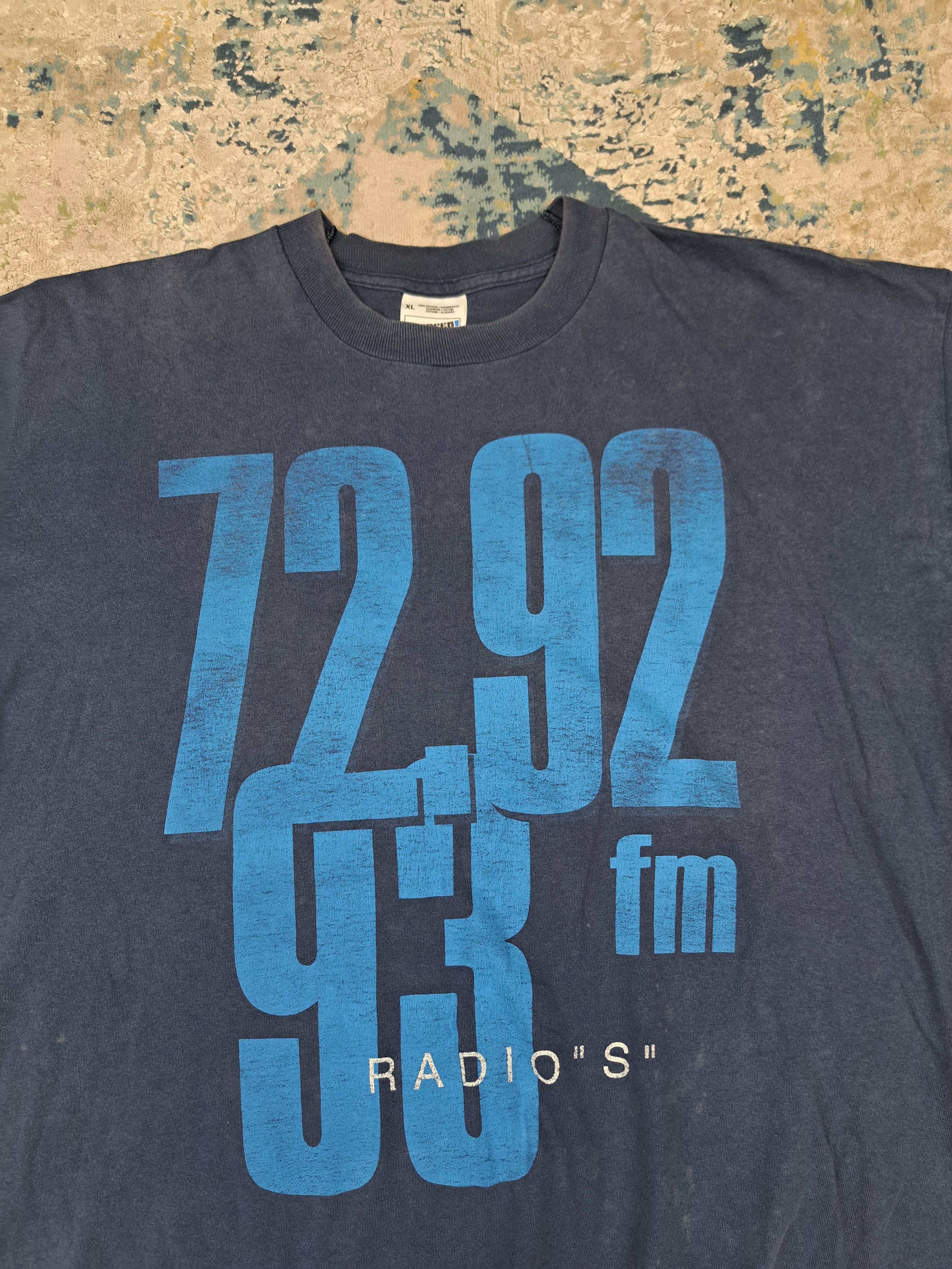 Vintage VTG 90s Screen Stars Single Stitch "Radio S" Distressed Tee Size US XL / EU 56 / 4 - 2 Thumbnail