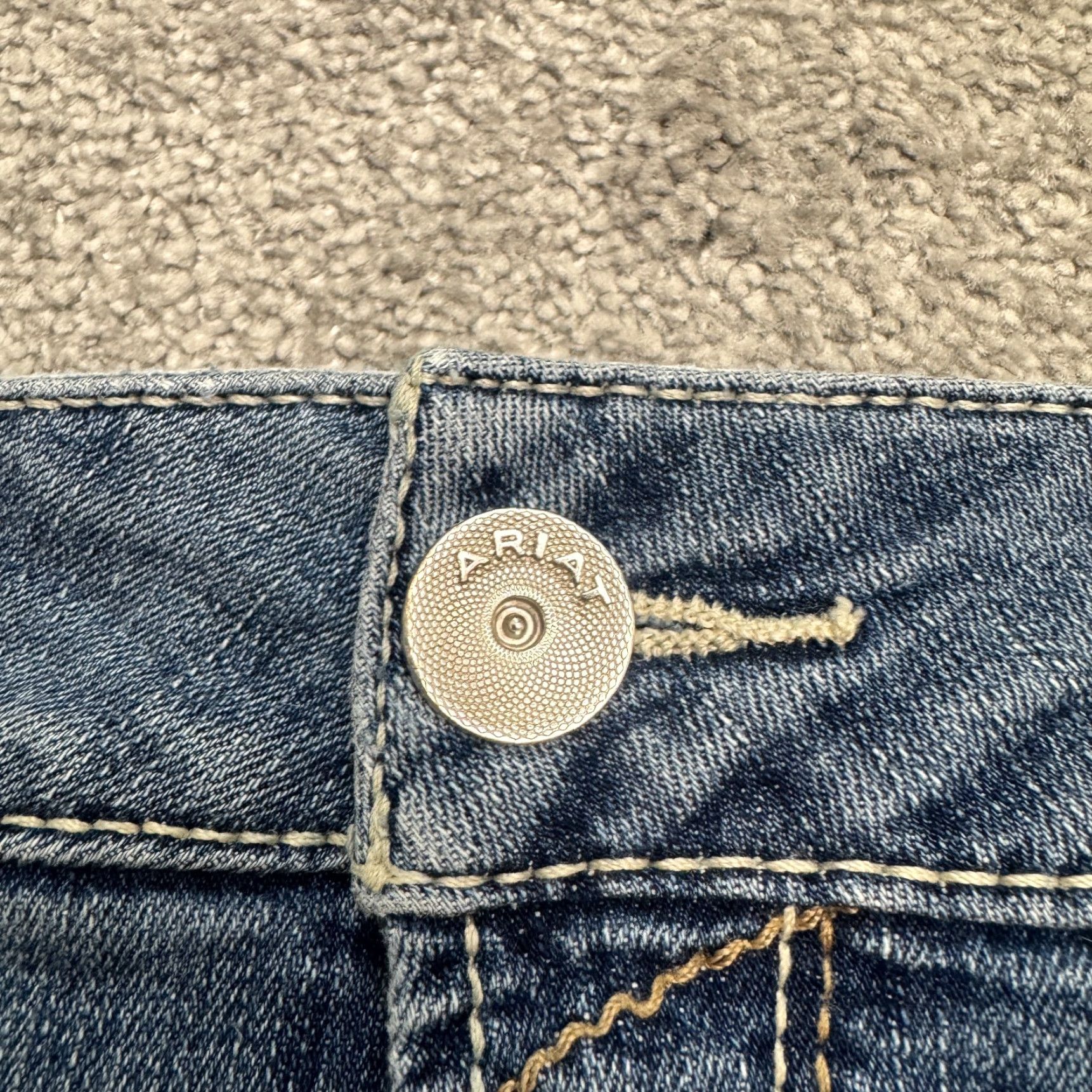 Ariat Ariat Jeans Womens Mid Denim Straight 31R Blue 5-Pocket Regular Stretch Distressed Vintage No N/A Size 24" / US 00 / IT 34 - 3 Thumbnail