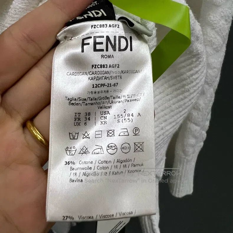 Fendi Fendi White textured V-neck knitted sweater Size XXS / US 00 / IT 34 - 4 Thumbnail
