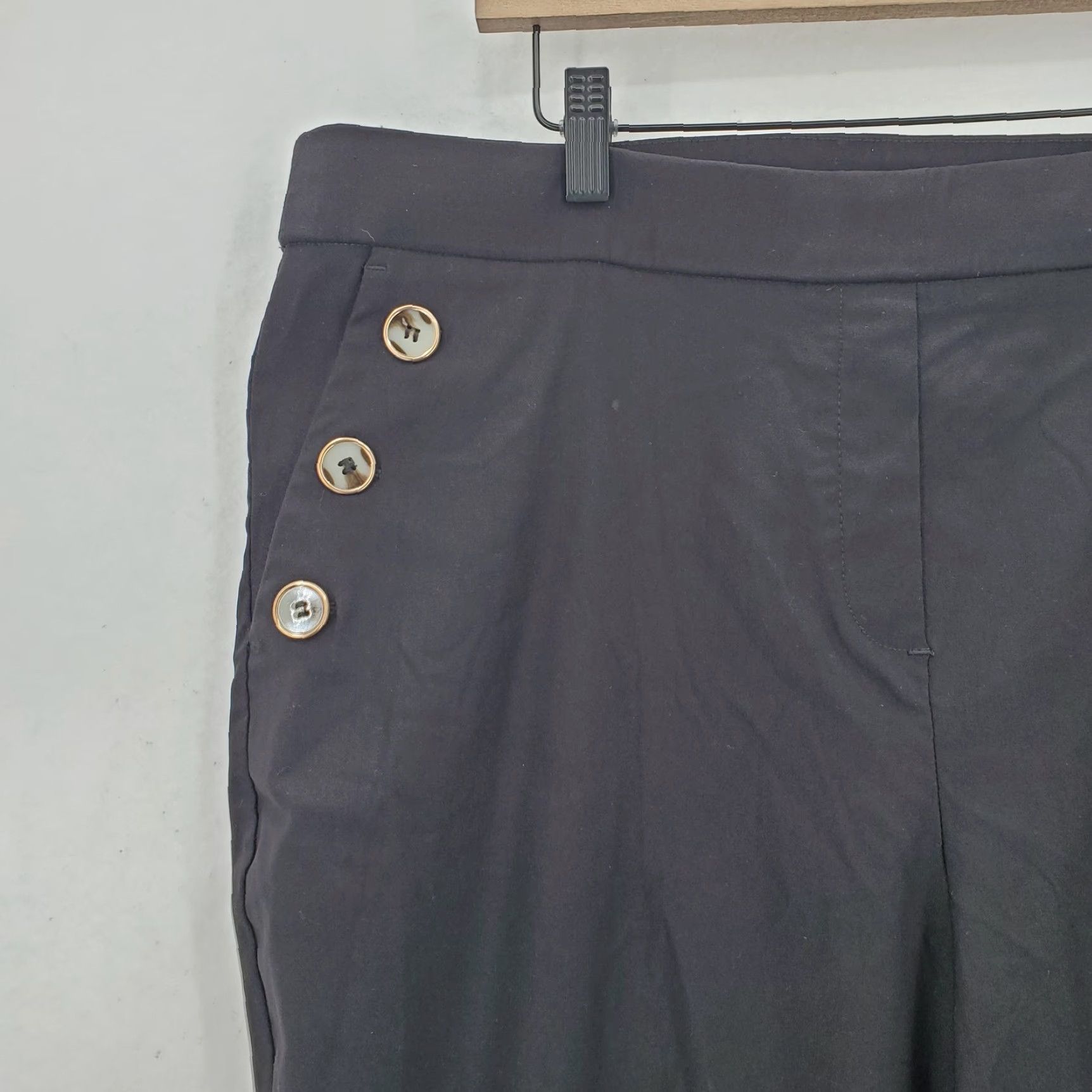 Jones New York VINTAGE? No. Jones New York Pants Womens 2X Black Stretch Side Button Plus Ankle Nautical NWT Size 40" / US 18 - 3 Thumbnail