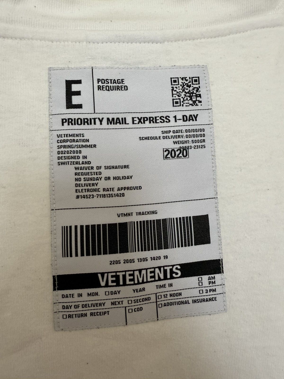 Vetements Vetements priority mail t shirt white Size US M / EU 48-50 / 2 - 3 Thumbnail