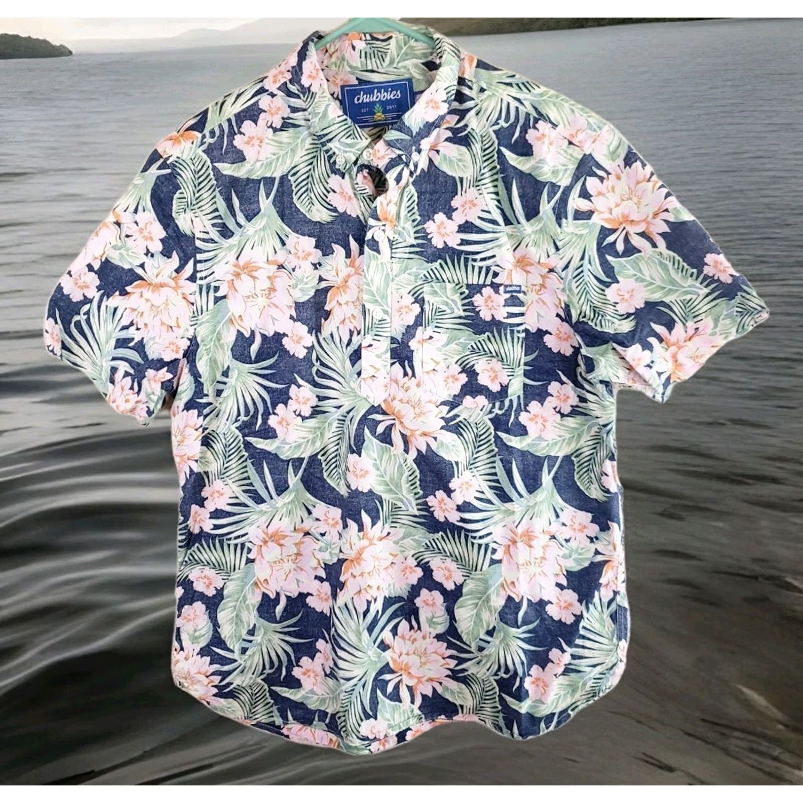 Chubbies Chubbies Weekend Wear Shirt Mens Large Floral Print Half Button Pullover New Size US L / EU 52-54 / 3 - 2 Thumbnail