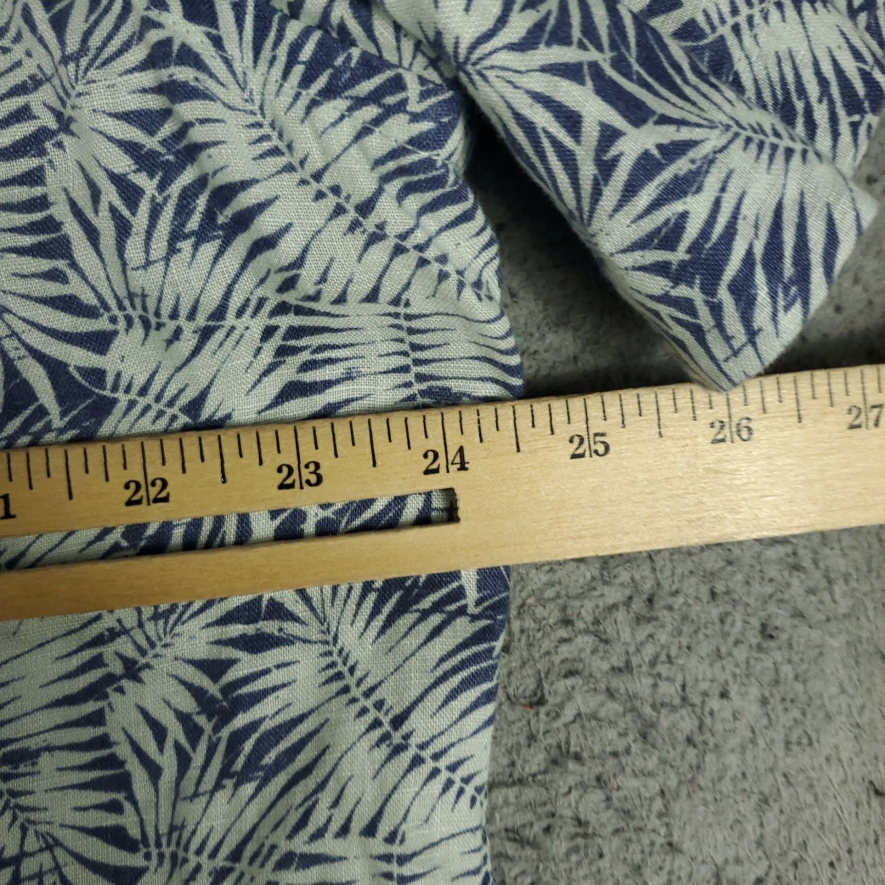 UNTUCKit UNTUCKit Shirt Mens XL Blue Linen Tropical Casual Button Up Short Sleeve Large Blue Linen Shirt Men XL Button-Up Untuckit Summer Casual Men’s Shirt Size US XL / EU 56 / 4 - 5 Thumbnail