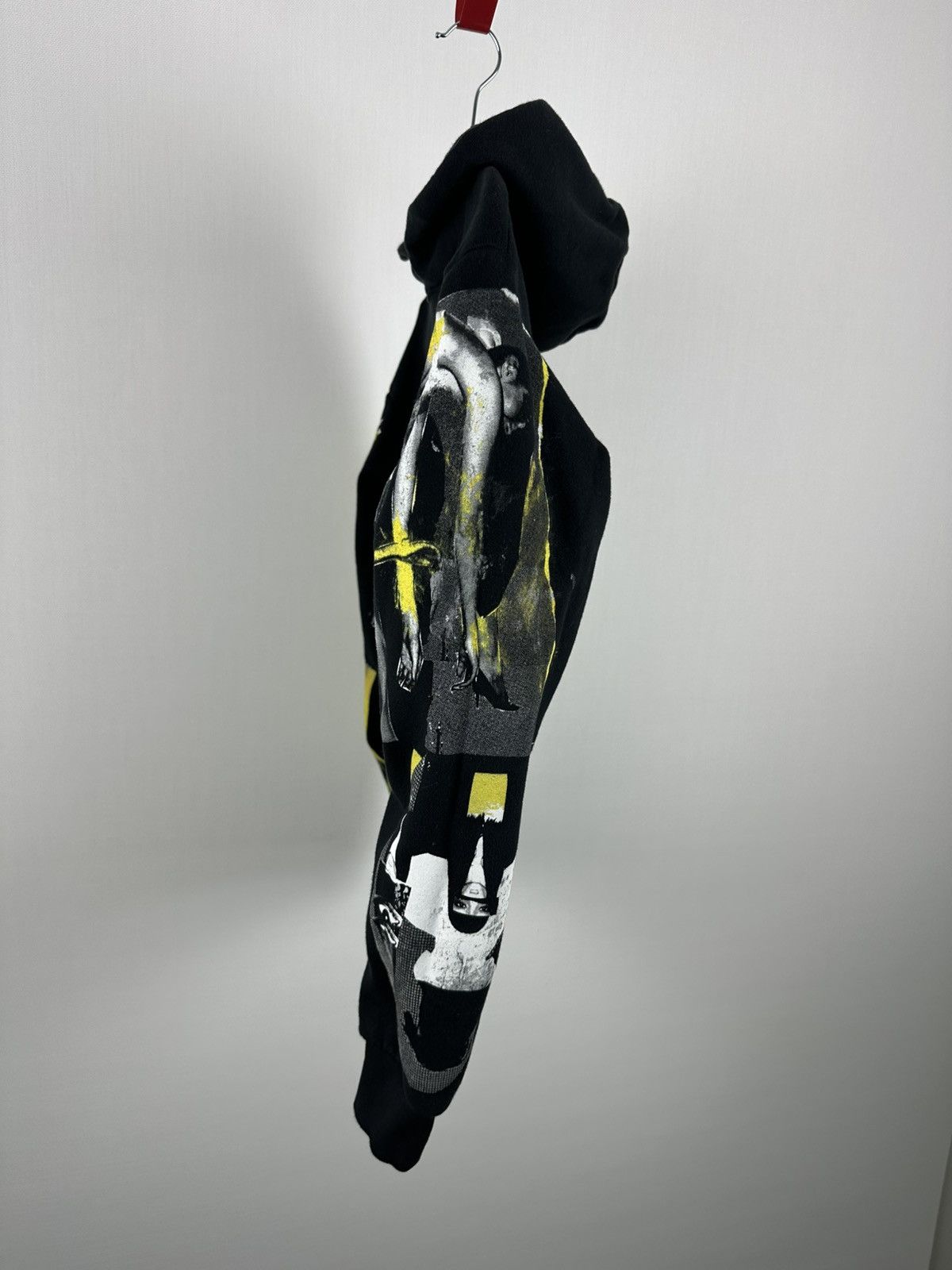 XO NWT2020 THE WEEKND MADNESS XO Collage Logo Pullover Black Size US S / EU 44-46 / 1 - 15 Thumbnail