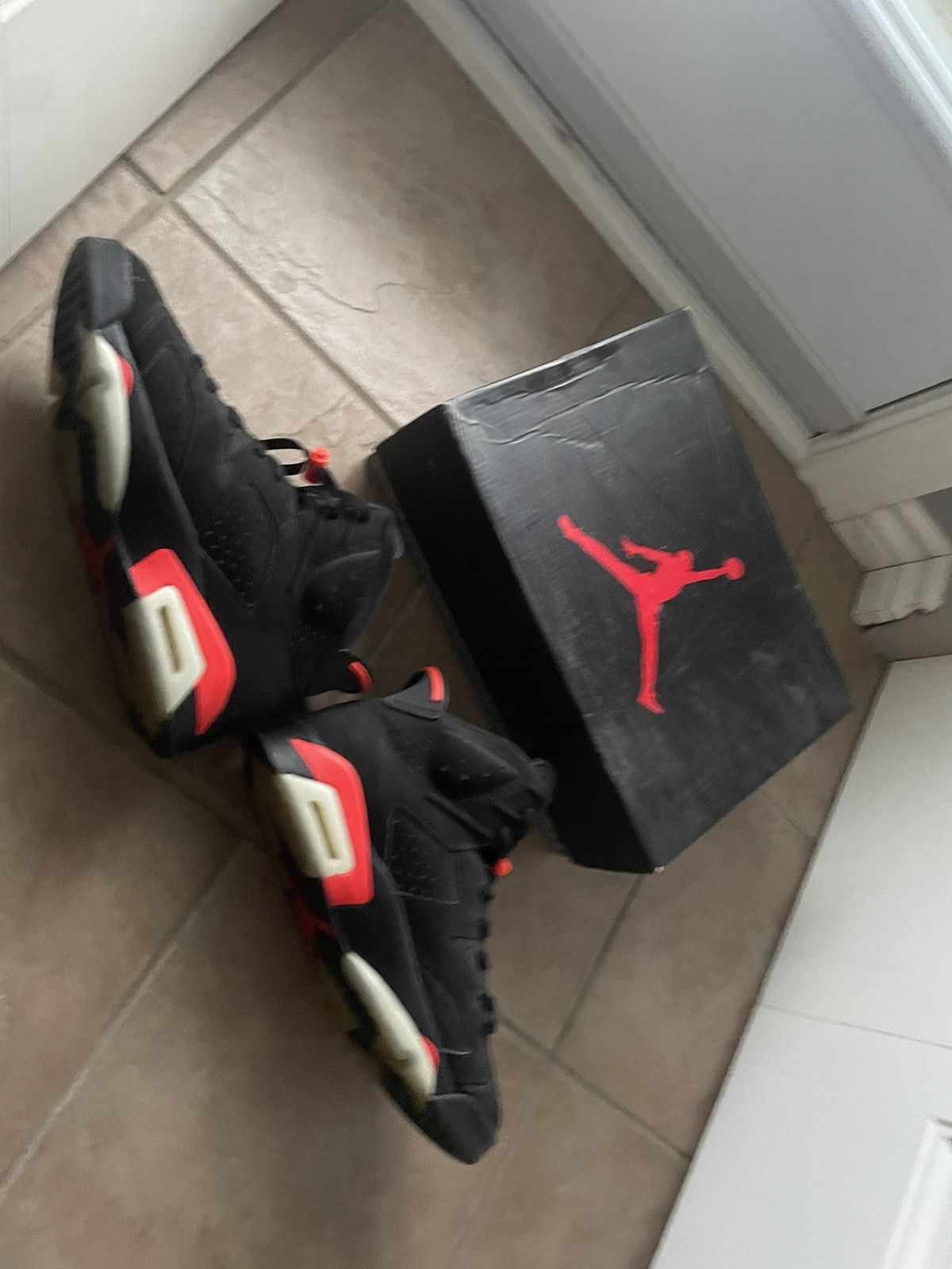 Jordan Brand Jordan 6 Retro infrared 2019 Size US 10.5 / EU 43-44 - 3 Thumbnail