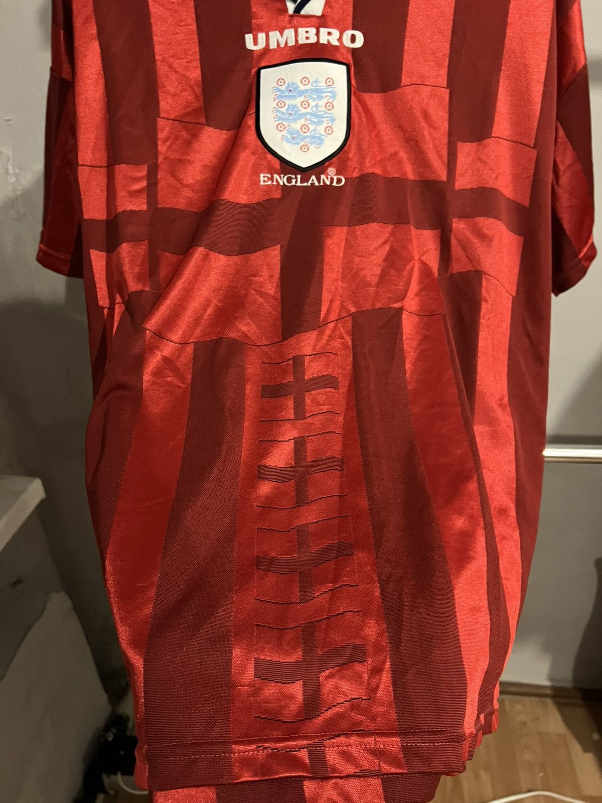 Umbro 1997/99 ENGLAND TEAM AWAY SOCCER JERSEY FOOTBALL SHIRT XL Size US XL / EU 56 / 4 - 11 Thumbnail