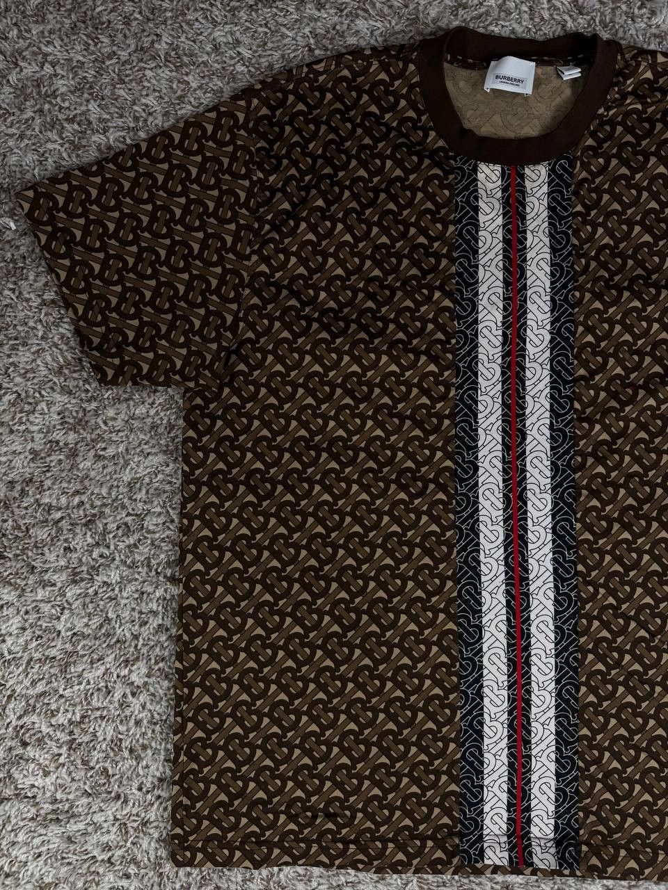 Burberry Burberry Stripe Monogram Short Sleeve Brown T-Shirt Size US M / EU 48-50 / 2 - 4 Thumbnail
