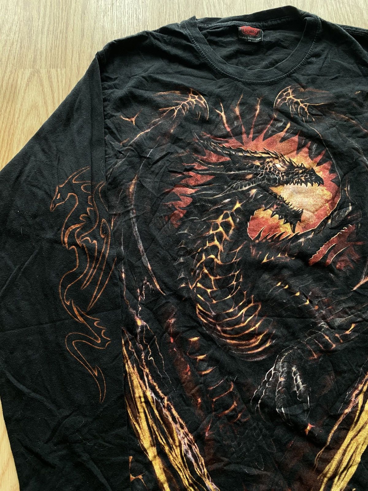 Japanese Brand Vintage Spiral Dragon Flame Long Sleeve Fire Y2K Tee Rare Size US M / EU 48-50 / 2 - 2 Thumbnail