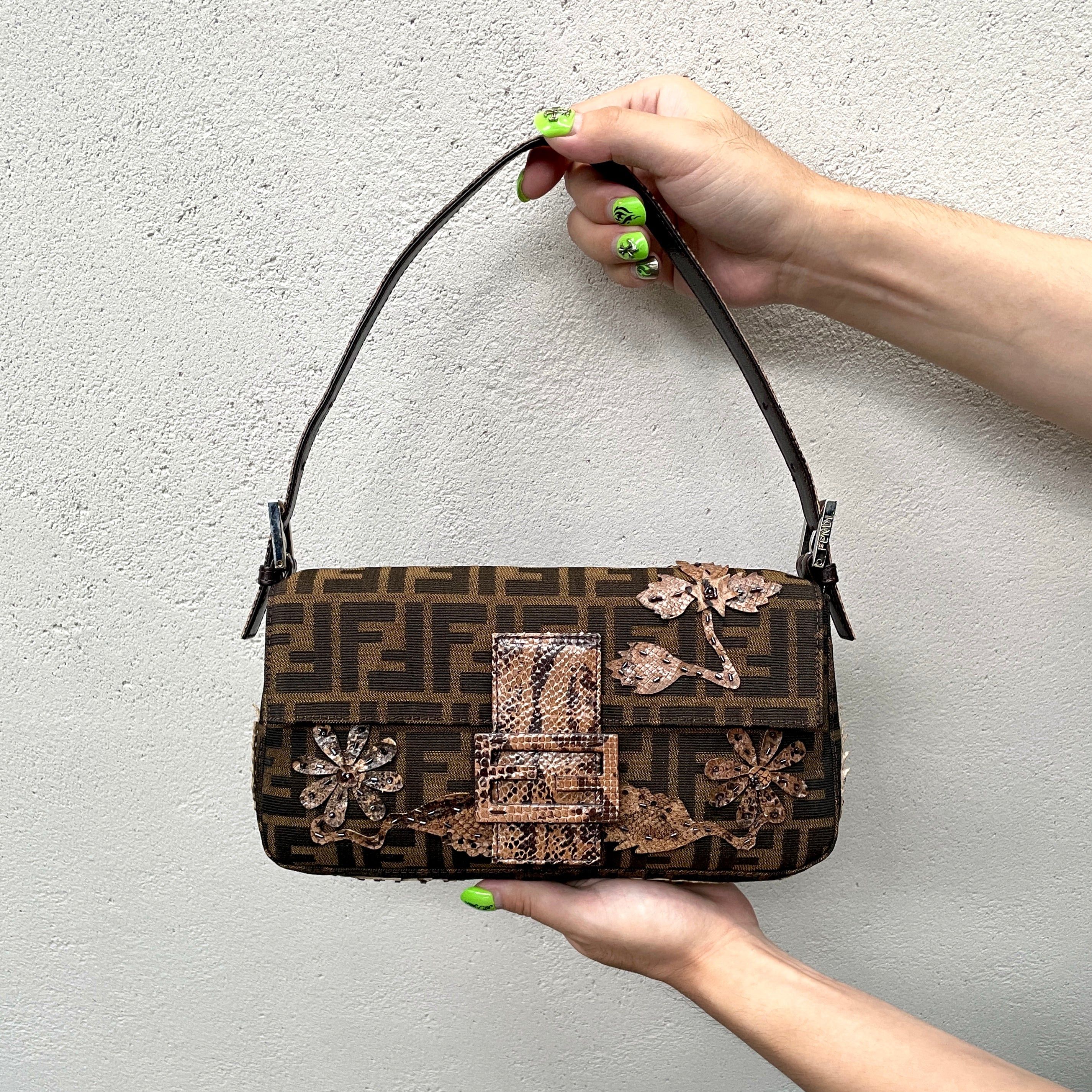 Fendi Fendi Zucca Lizard Skin X Beads Embroidery Mamma Bucket Pm Size ONE SIZE - 1 Thumbnail