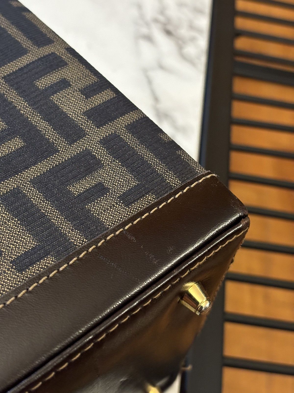 Fendi RESERVED Fendi Baguette Bauletto trunk bag Size ONE SIZE - 8 Thumbnail