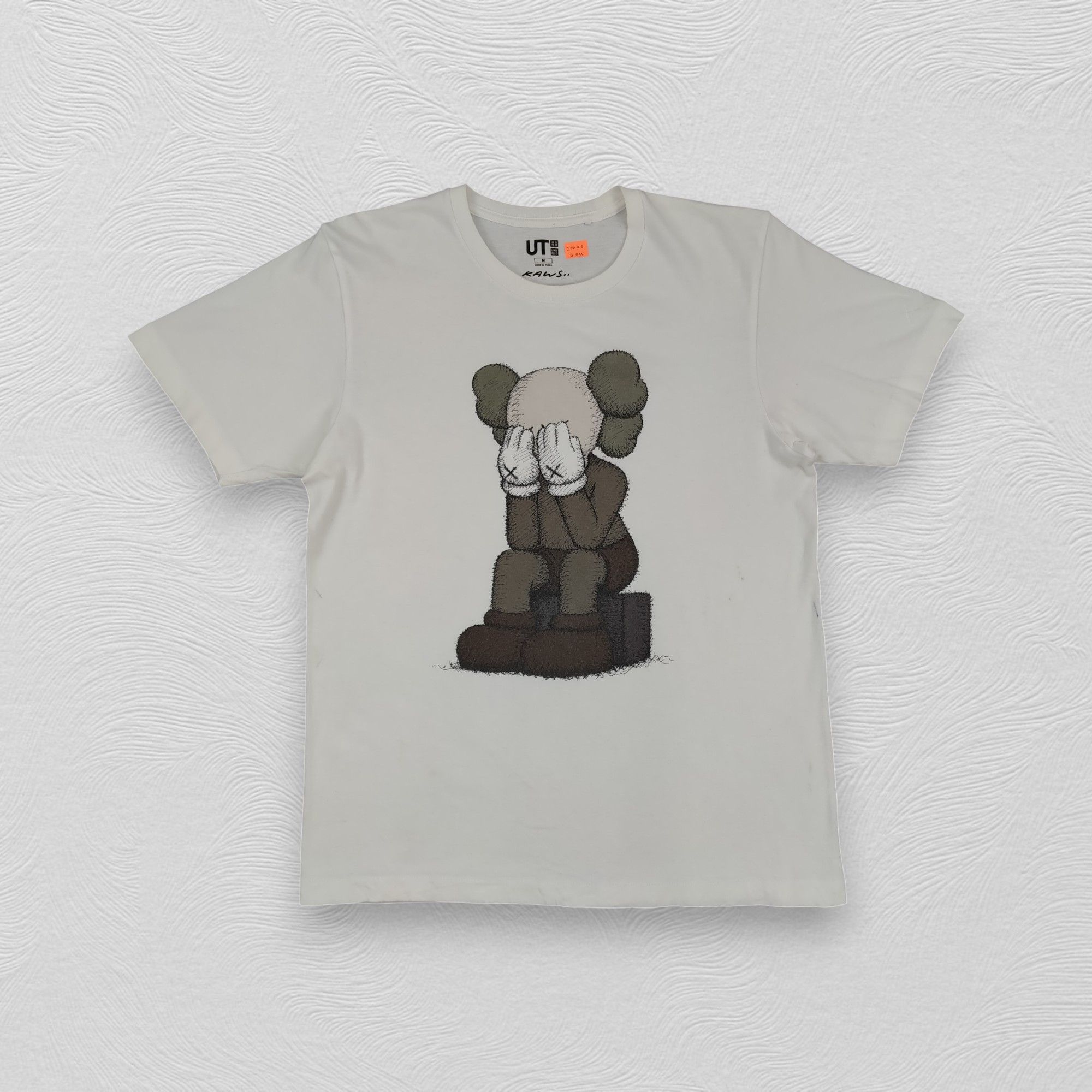 Kaws Kaws Japanese Brand Medium Tshirt - G045 Size US M / EU 48-50 / 2 - 1 Thumbnail