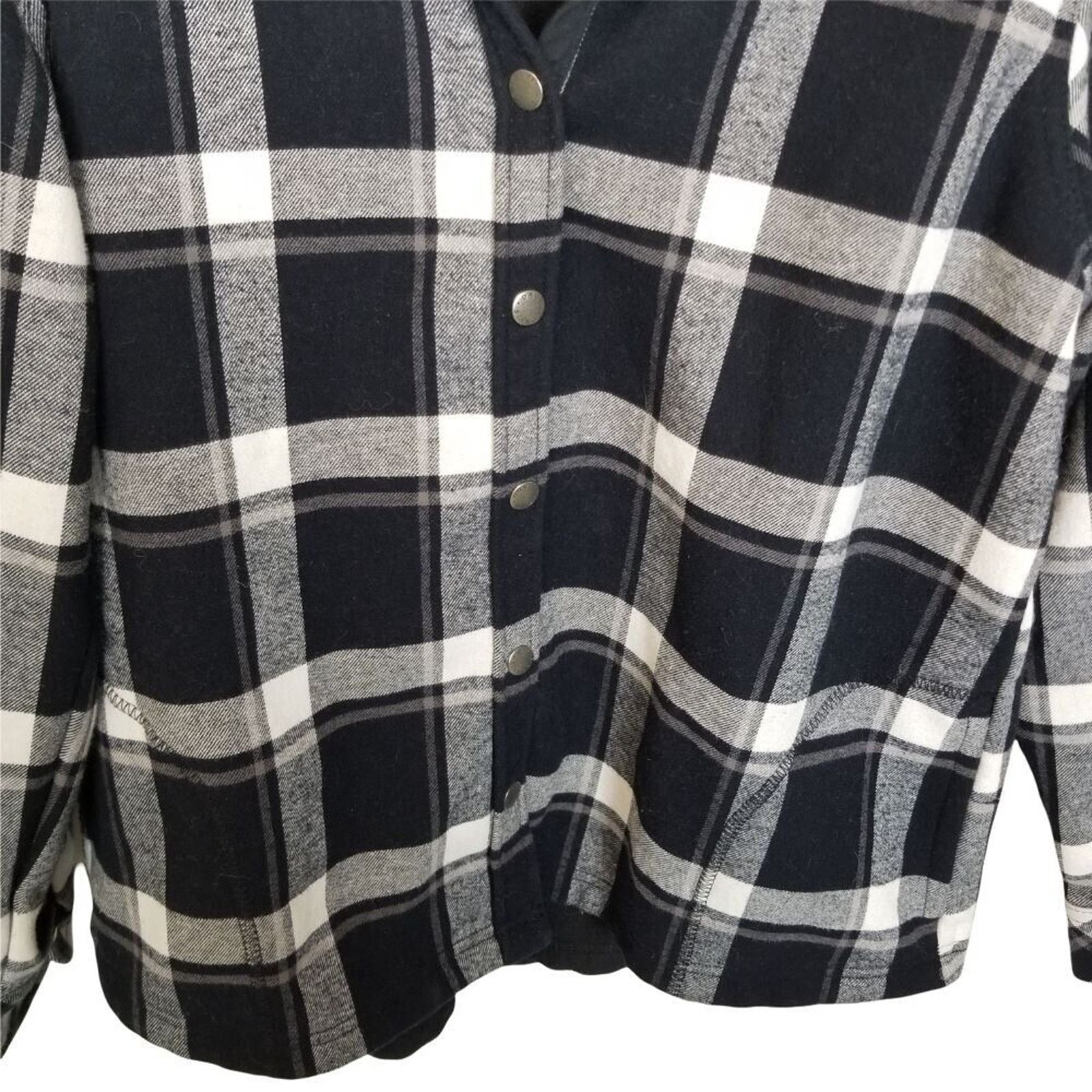 Orvis Orvis Womens Shacket Flannel Plaid Size L Gorpcore Utility Size L / US 10 / IT 46 - 3 Thumbnail