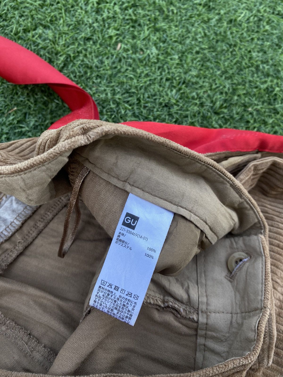 GU × Undercover GU X UNDERCOVER FW21 BAGGY PANTS CORDUROY Size US 31 - 7 Thumbnail