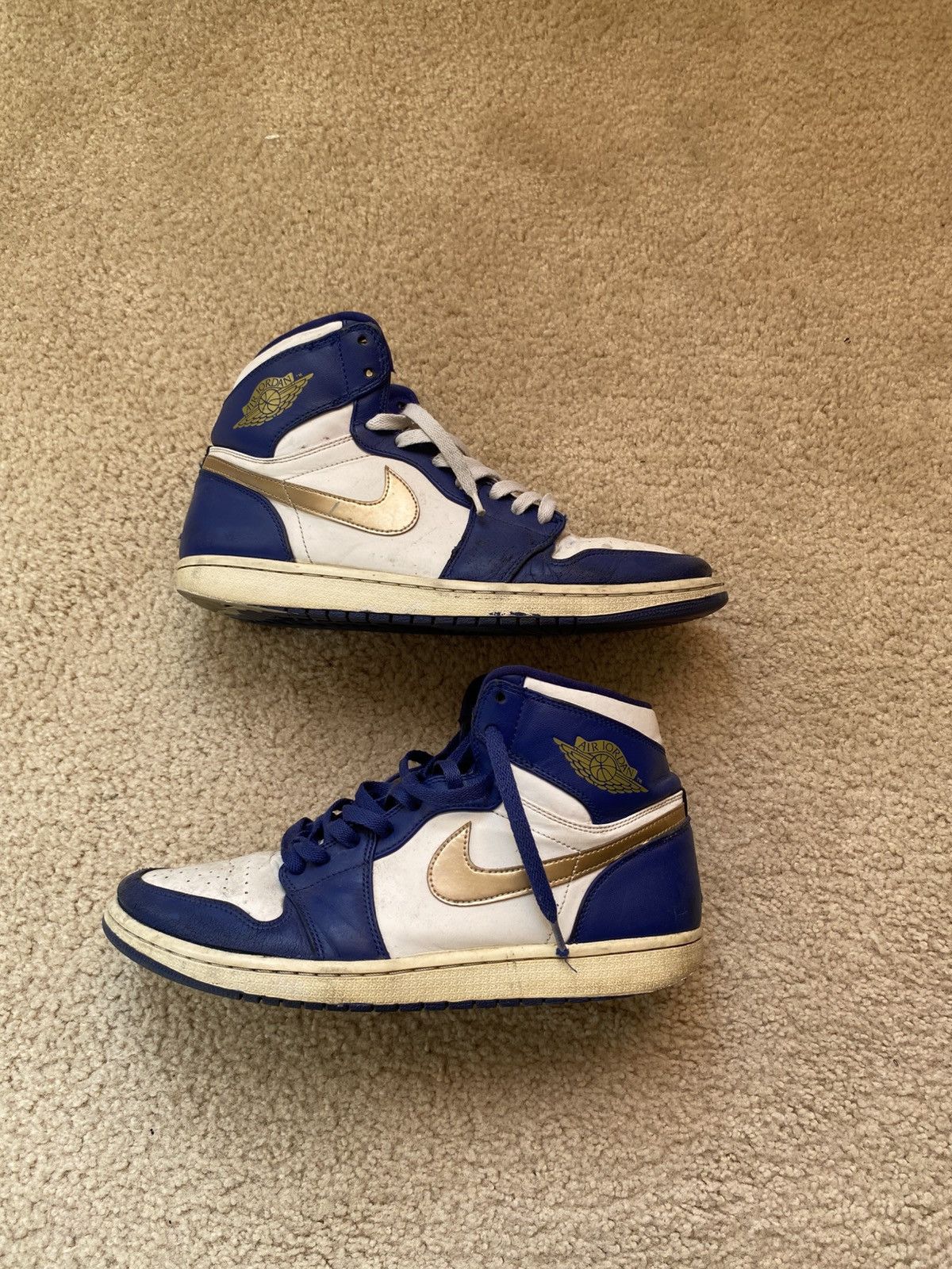 Air Jordan 1 Retro High 'Gold Medal' 2016
