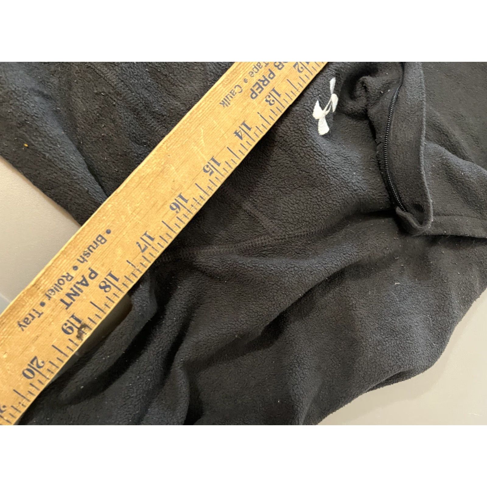 Under Armour Under Armour Sweater Shirt Men M Black High Neck Knit Logo Pullover All Seasons Vintage No | 1/4 Zip | Gray Exterior | Size M Mens Size US M / EU 48-50 / 2 - 5 Thumbnail