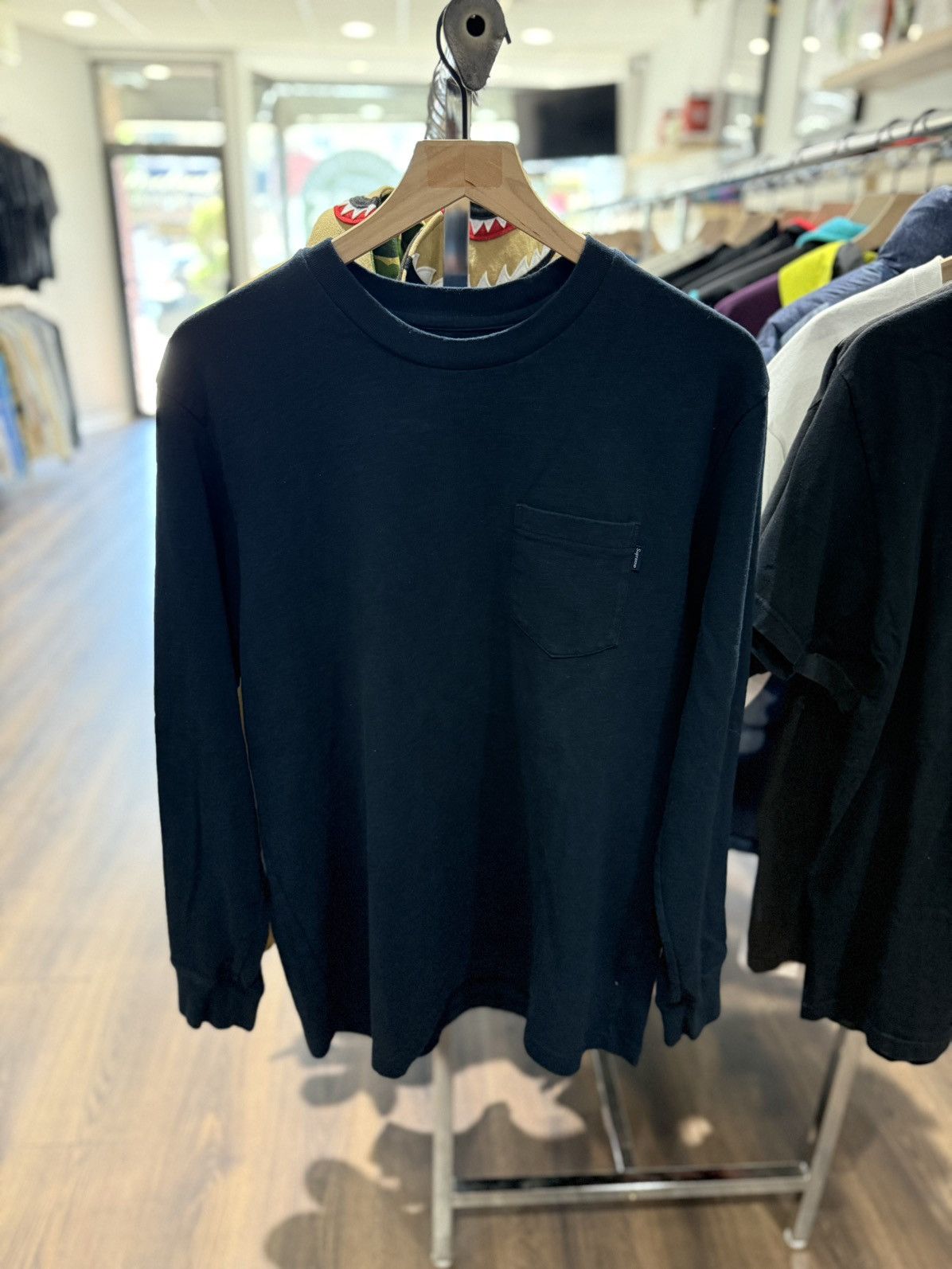Supreme Supreme Long Sleeve Pocket Tee Navy Large Script Pocket Tab Size US L / EU 52-54 / 3 - 1 Thumbnail