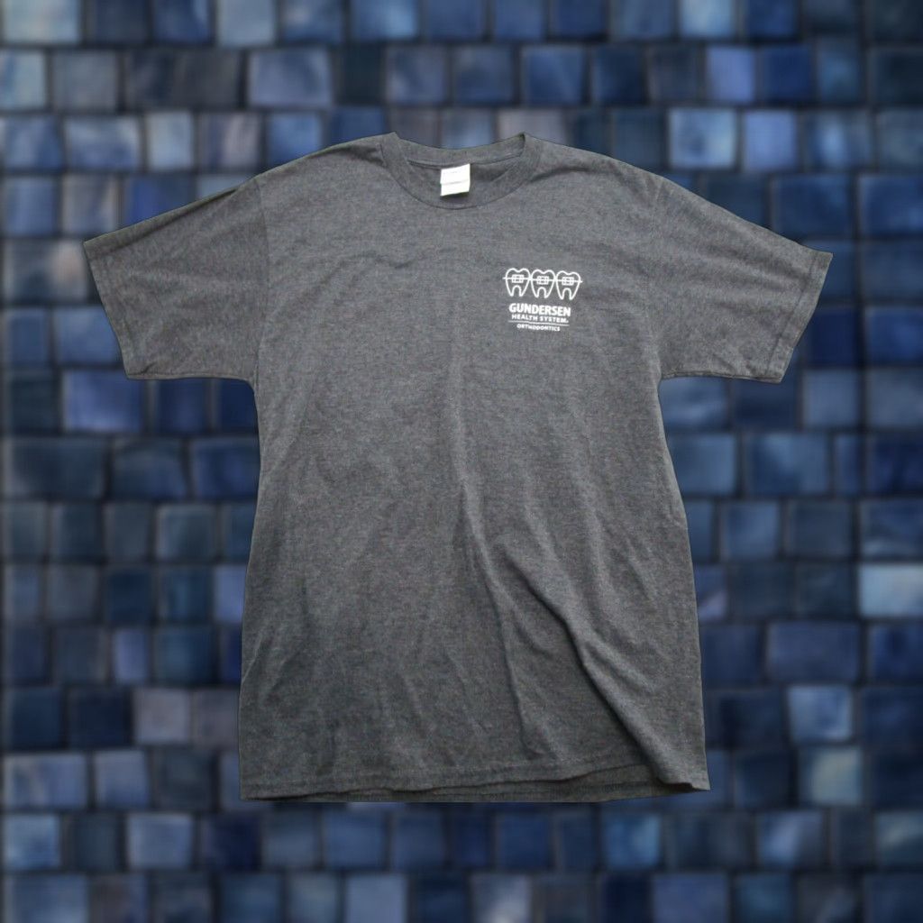 Gildan Gunderson Luther Hospital Orthodontics T-Shirt Male M Gray Cotton Blend Shirt Size US M / EU 48-50 / 2 - 1 Thumbnail