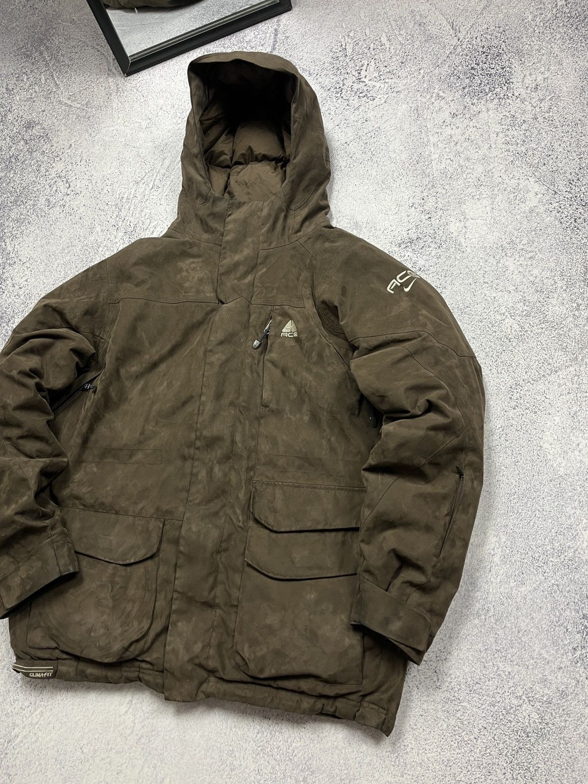 Nike Vintage Nike ACG Suede Brown Down Puffer Jacket Rare Hype Size US L / EU 52-54 / 3 - 3 Thumbnail
