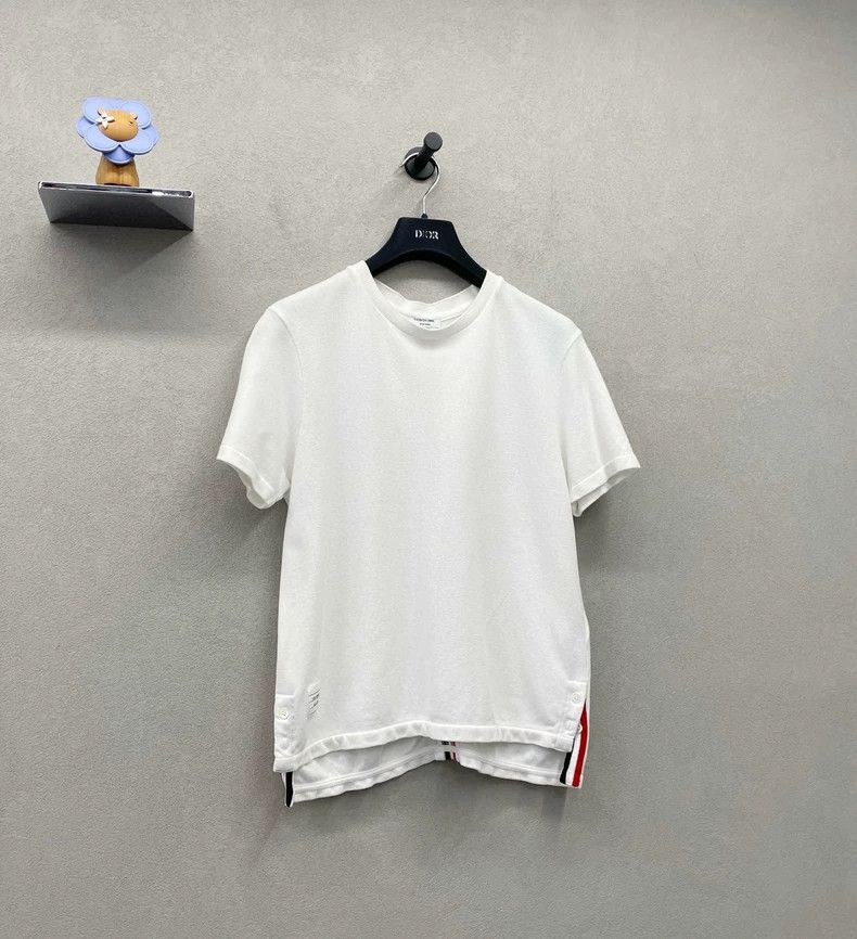 Thom Browne Thom Browne Three white stripes on short sleeves Size M / US 6-8 / IT 42-44 - 3 Thumbnail