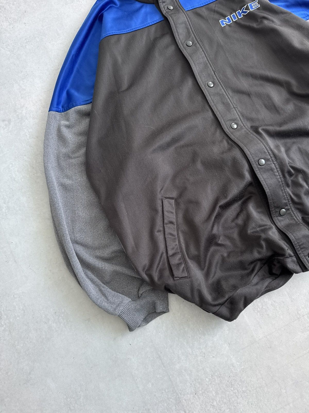 Nike Vintage Nike Men’s Y2K Retro Big Logo Button Up Track Jacket Size US XXL / EU 58 / 5 - 3 Thumbnail