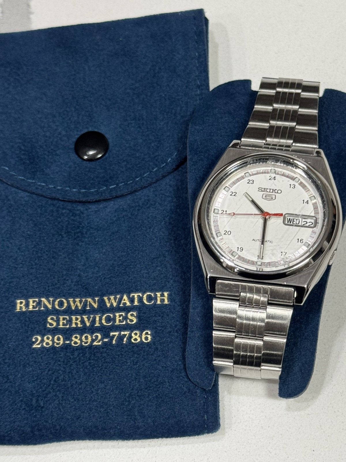 Seiko Vintage Seiko 5 7S26-8760 ‘Red Ticker’ Size 38 - 7 Thumbnail
