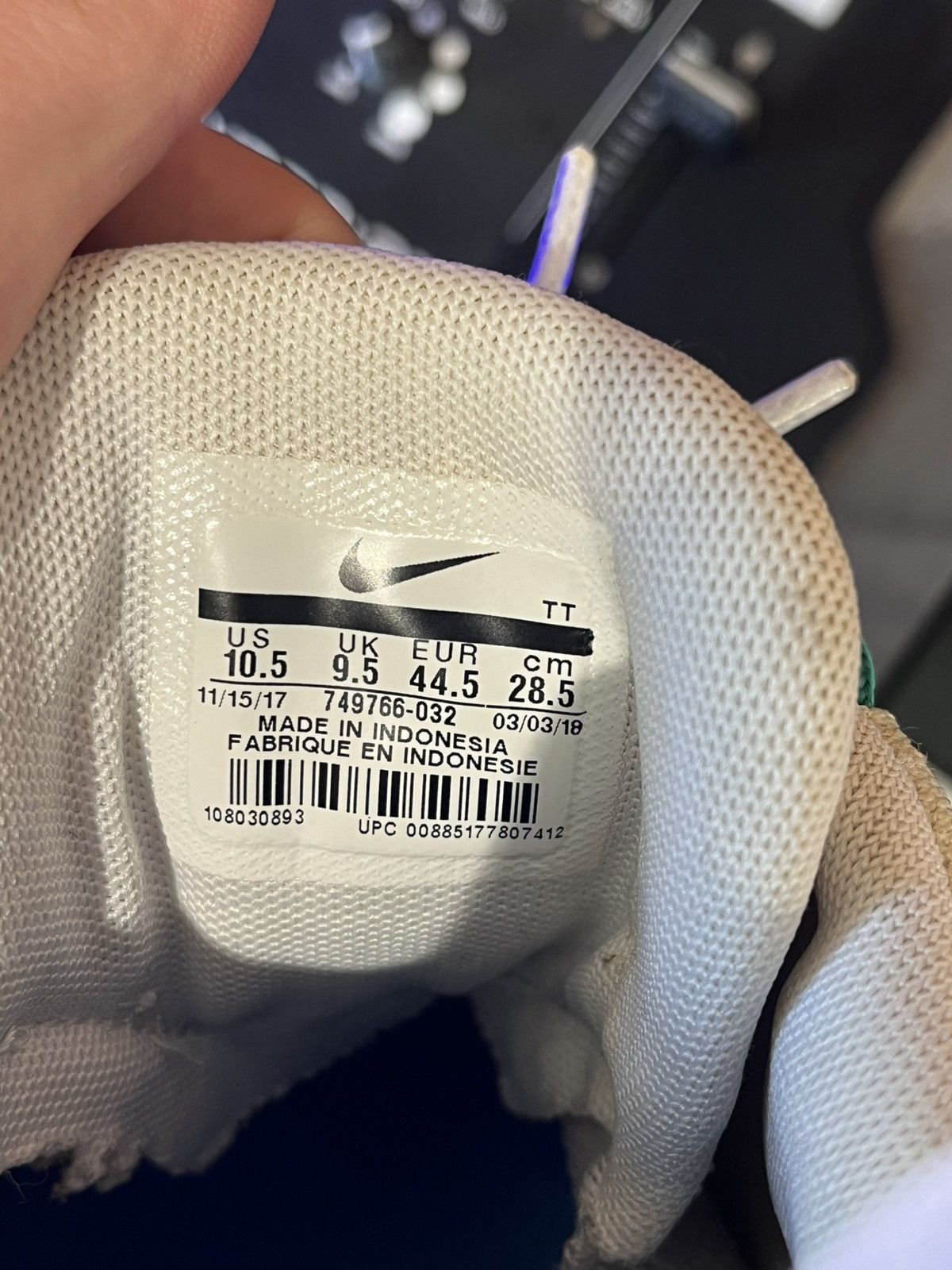 Nike Nike Air Max 95 Essential Clear Emerald 2018 Size US 10 / EU 43 - 12 Thumbnail
