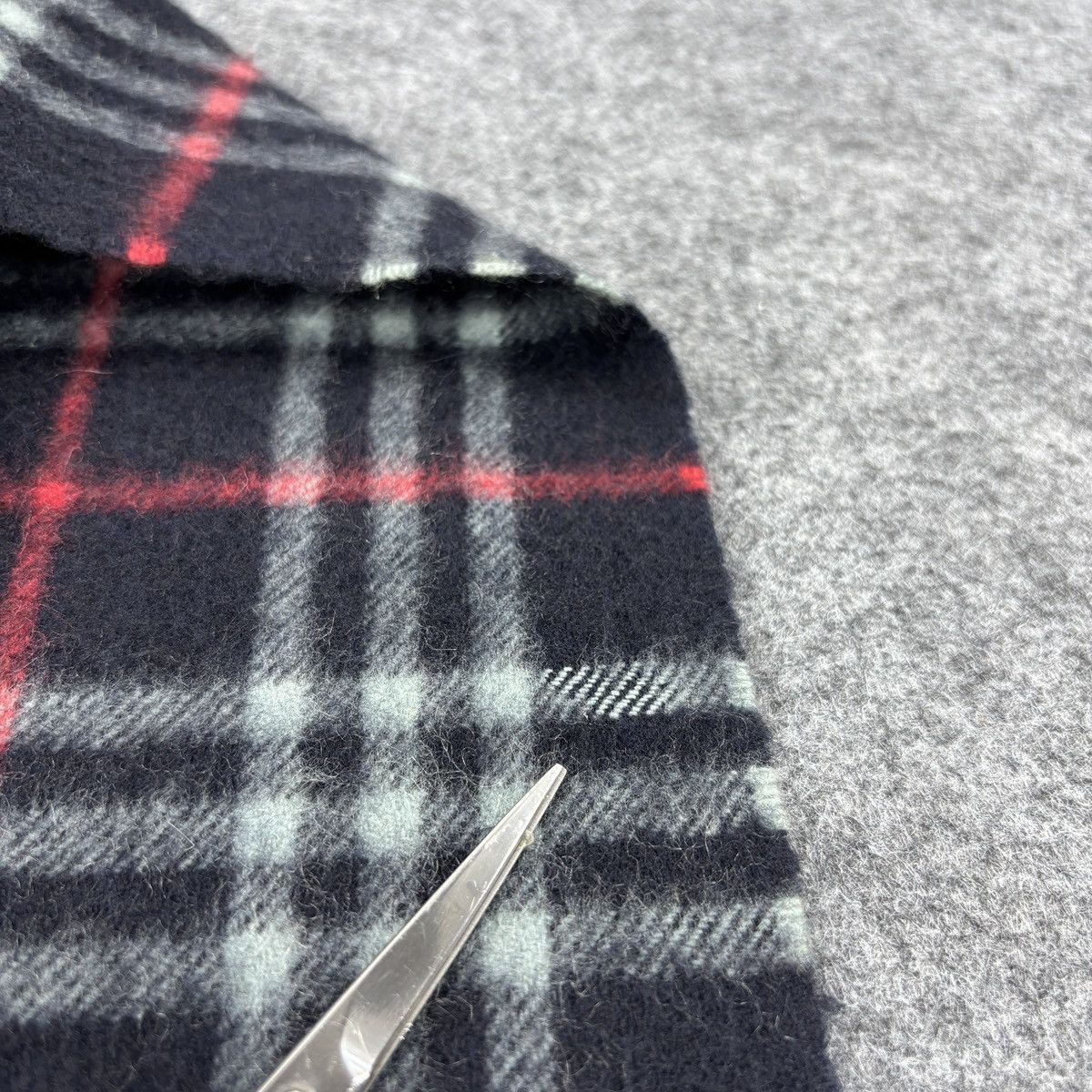 Burberry Scarf # D735 # Muffler # Neckwear # Nova Check